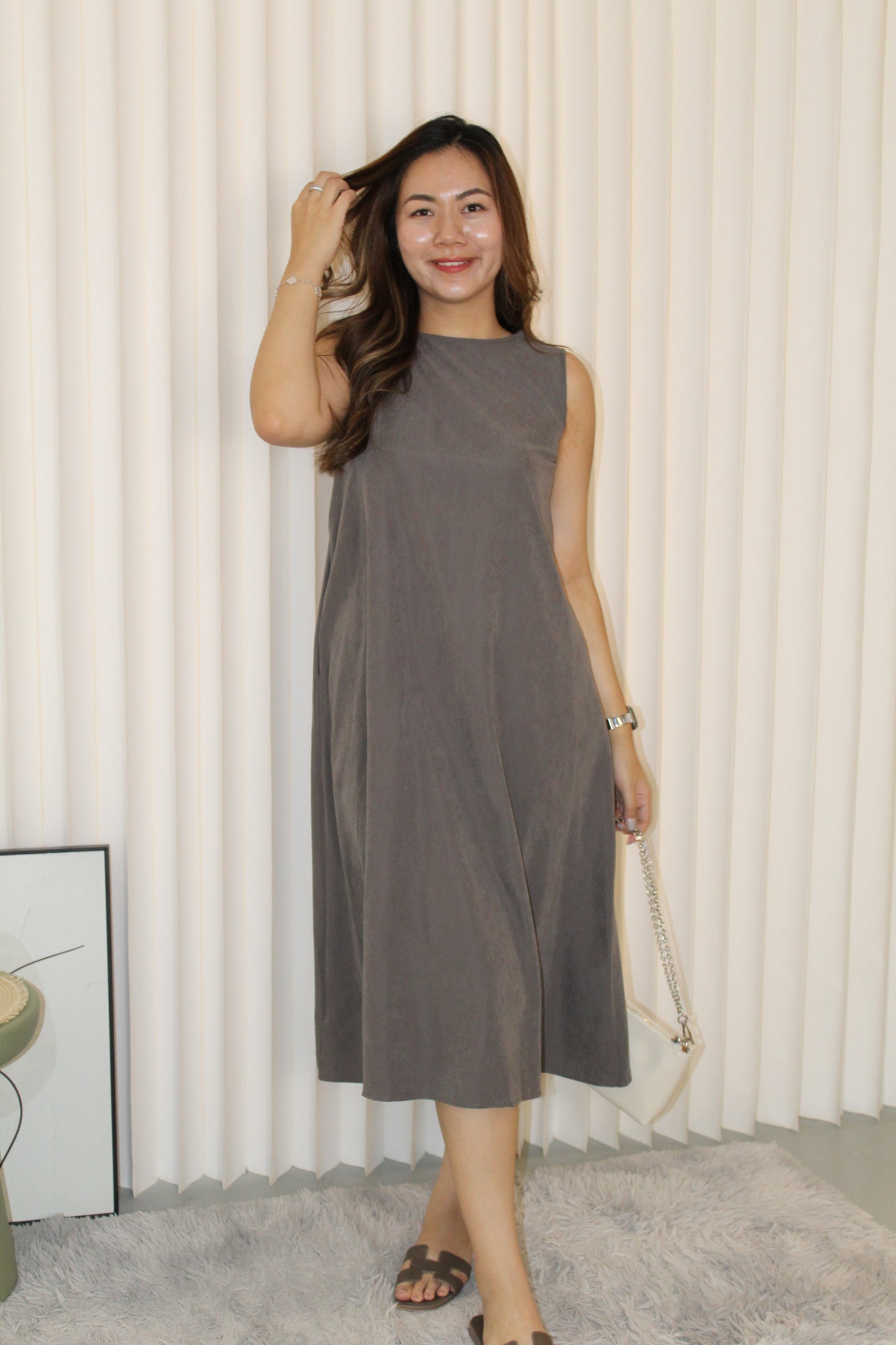 Agnes Flare Midi Dress (Grey)