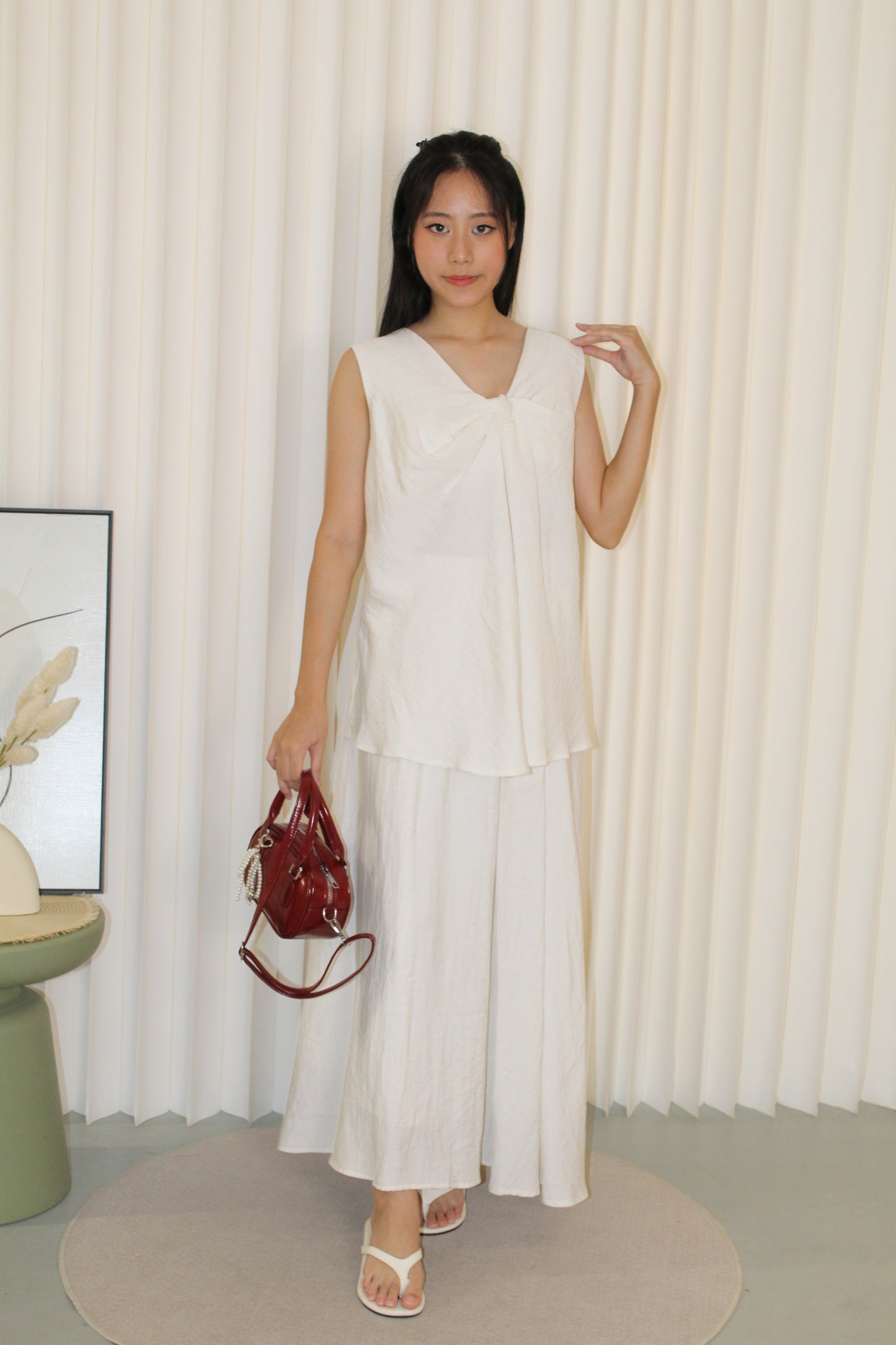 Gloria Textured Flare Top (White)