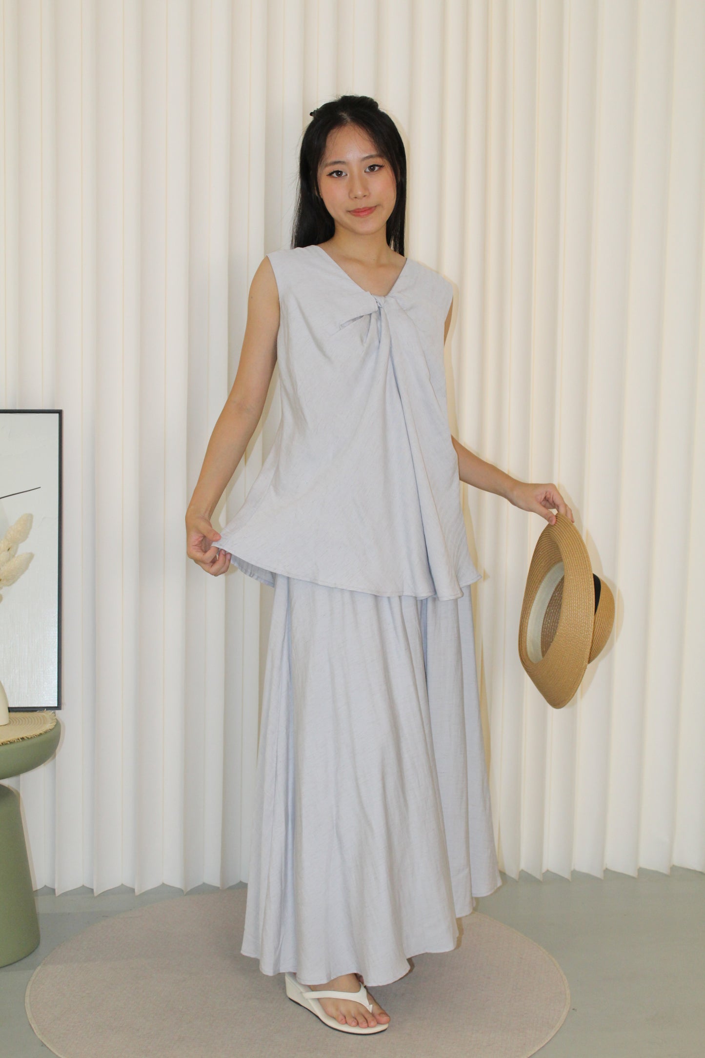 Gloria Textured Flare Maxi Skirt (White)