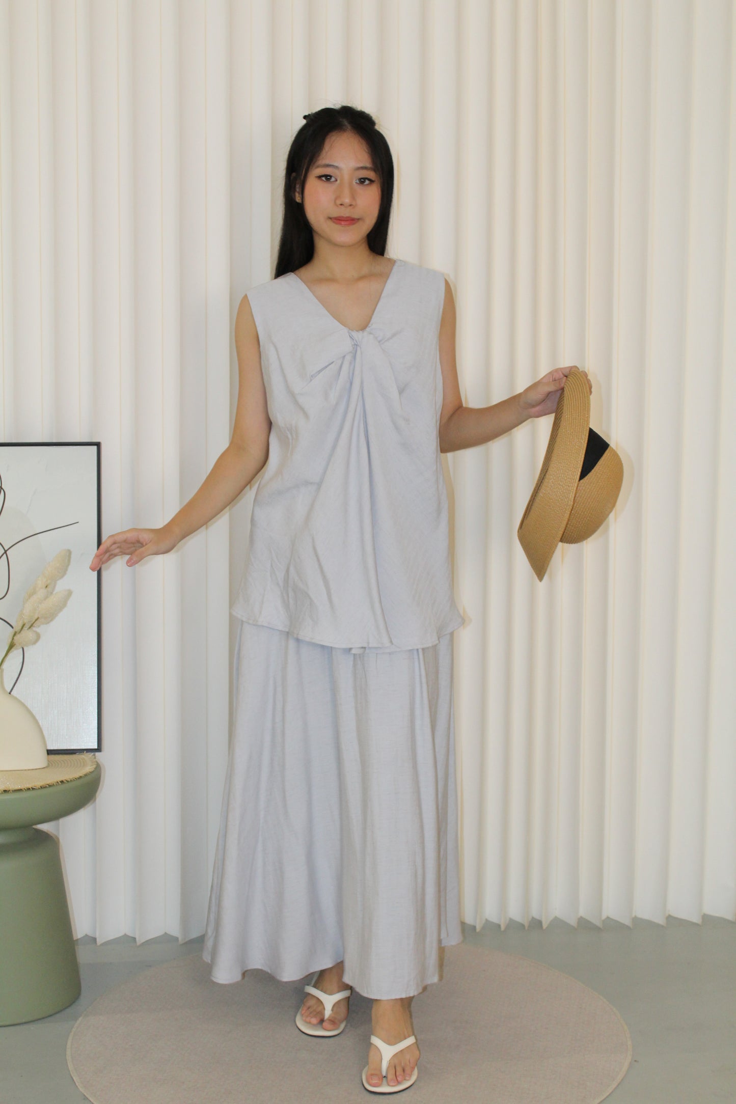 Gloria Textured Flare Top (White)