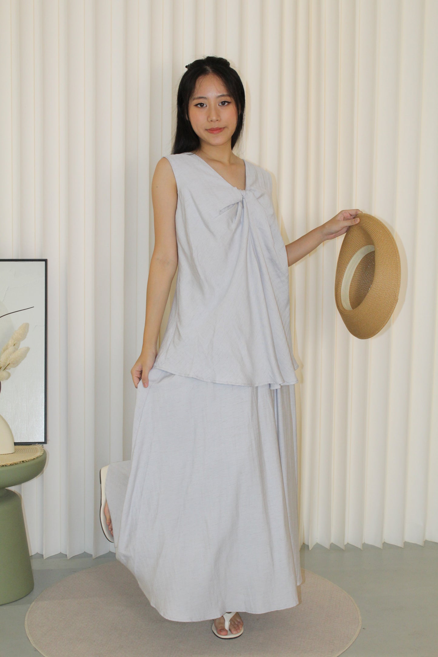 Gloria Textured Flare Maxi Skirt (White)
