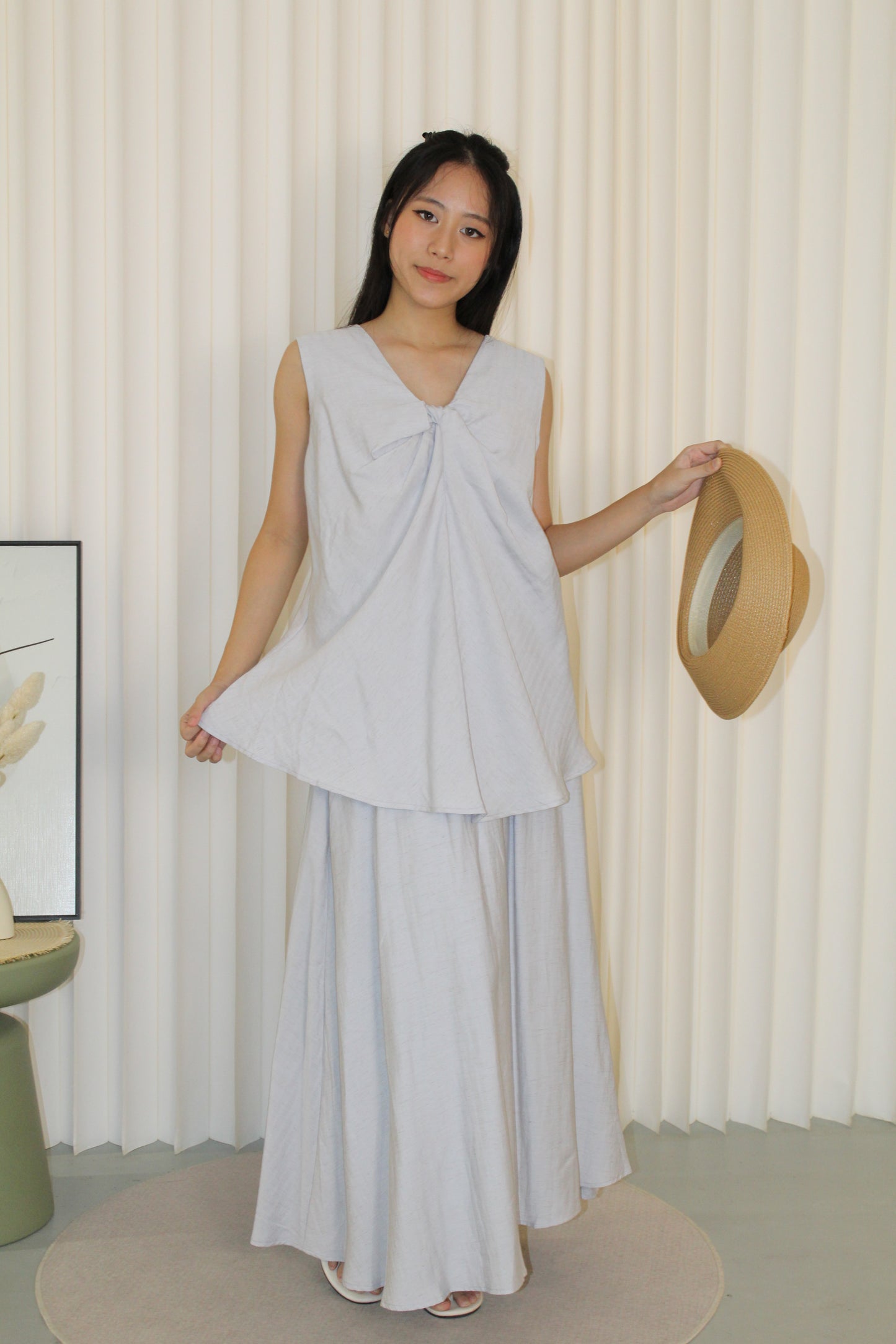 Gloria Textured Flare Maxi Skirt (White)