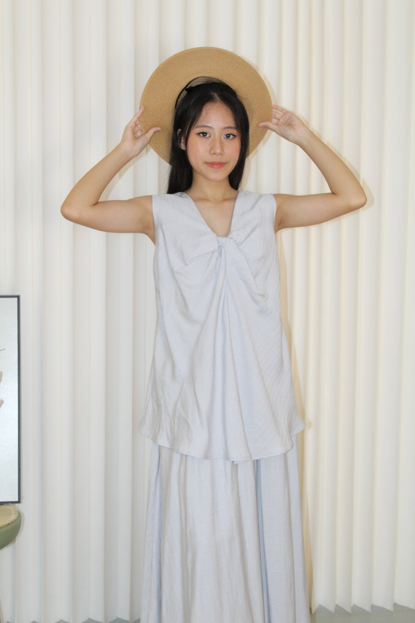 Gloria Textured Flare Top (White)