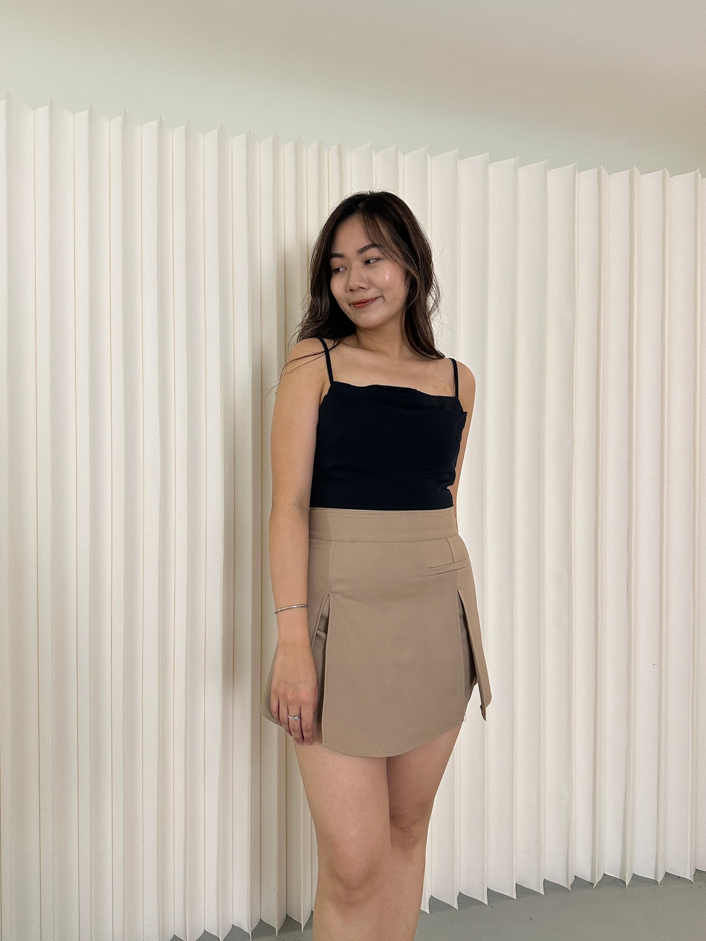 Reina Skorts (Khaki)