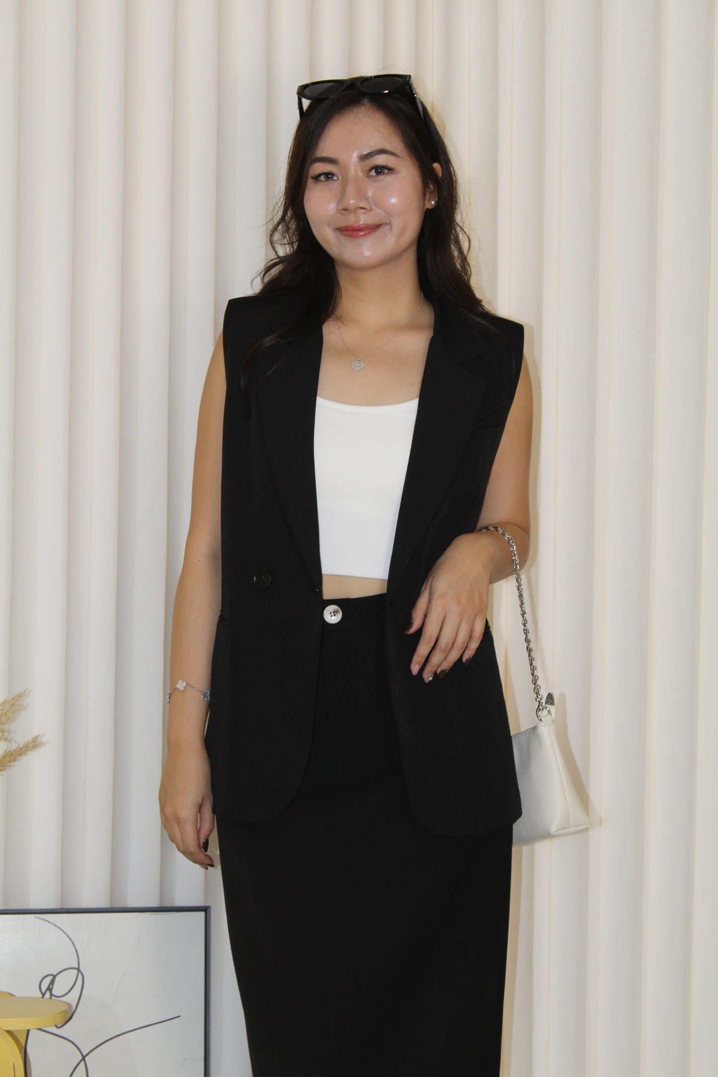 Orien Suit Vest Top (Black)
