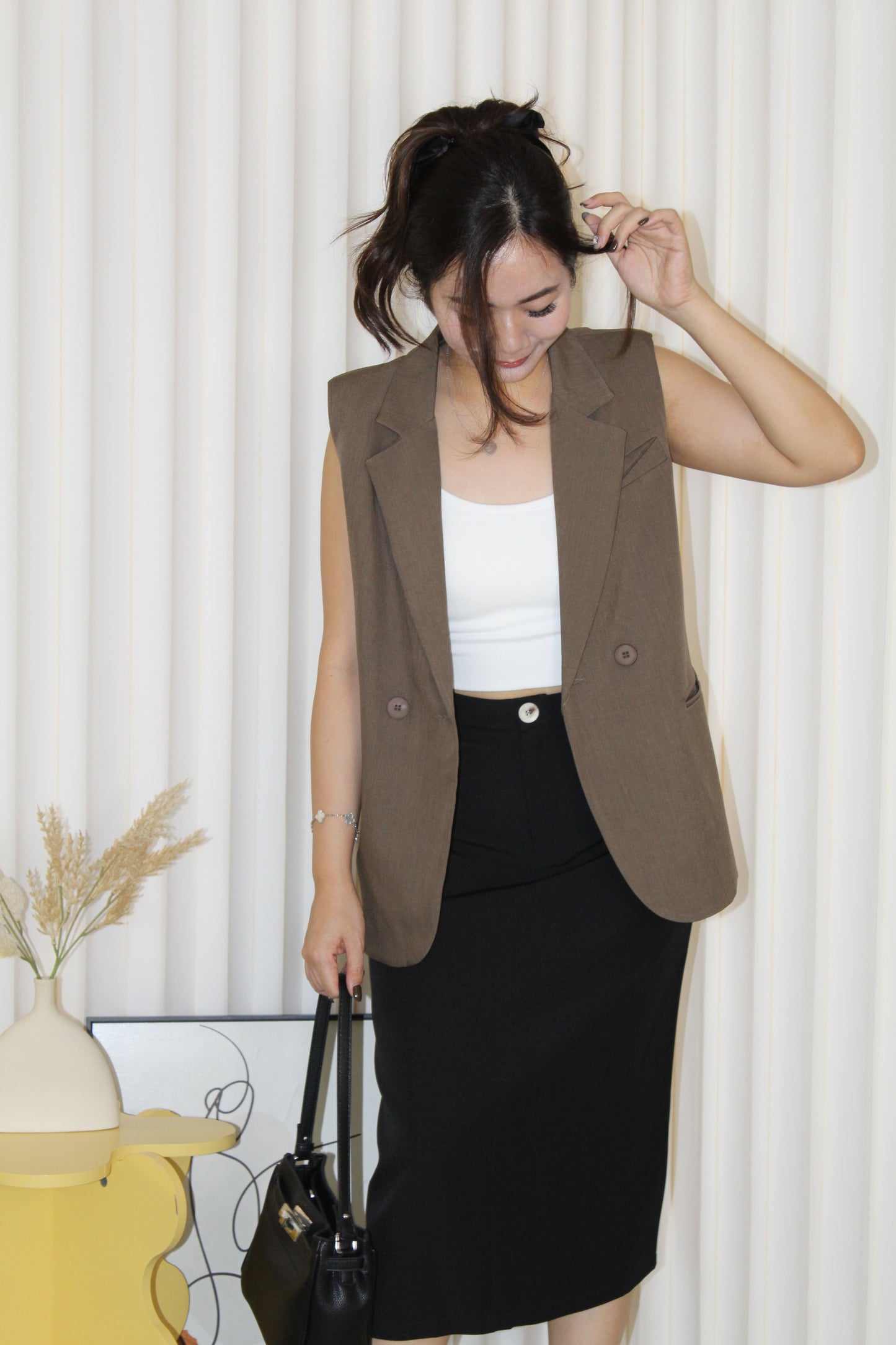 Orien Suit Vest Top (Black)
