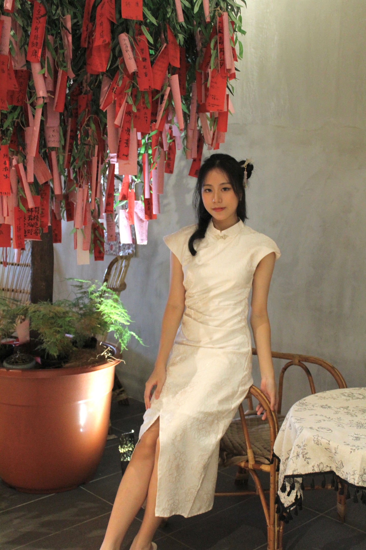 Ru Yi Embossed Slit Cheongsam Dress (Orange)
