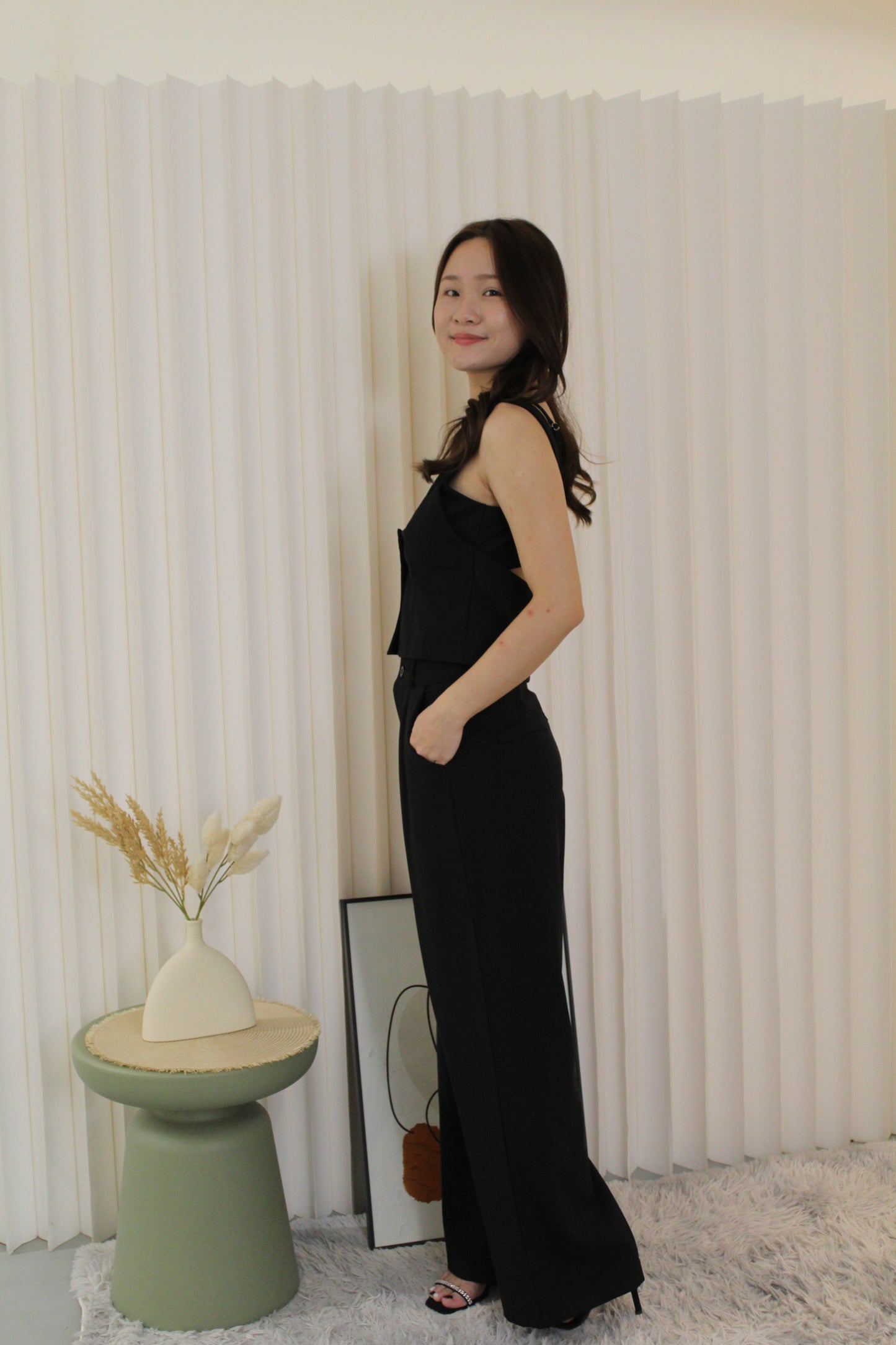 Evie Textured Bare Back Top (Black)