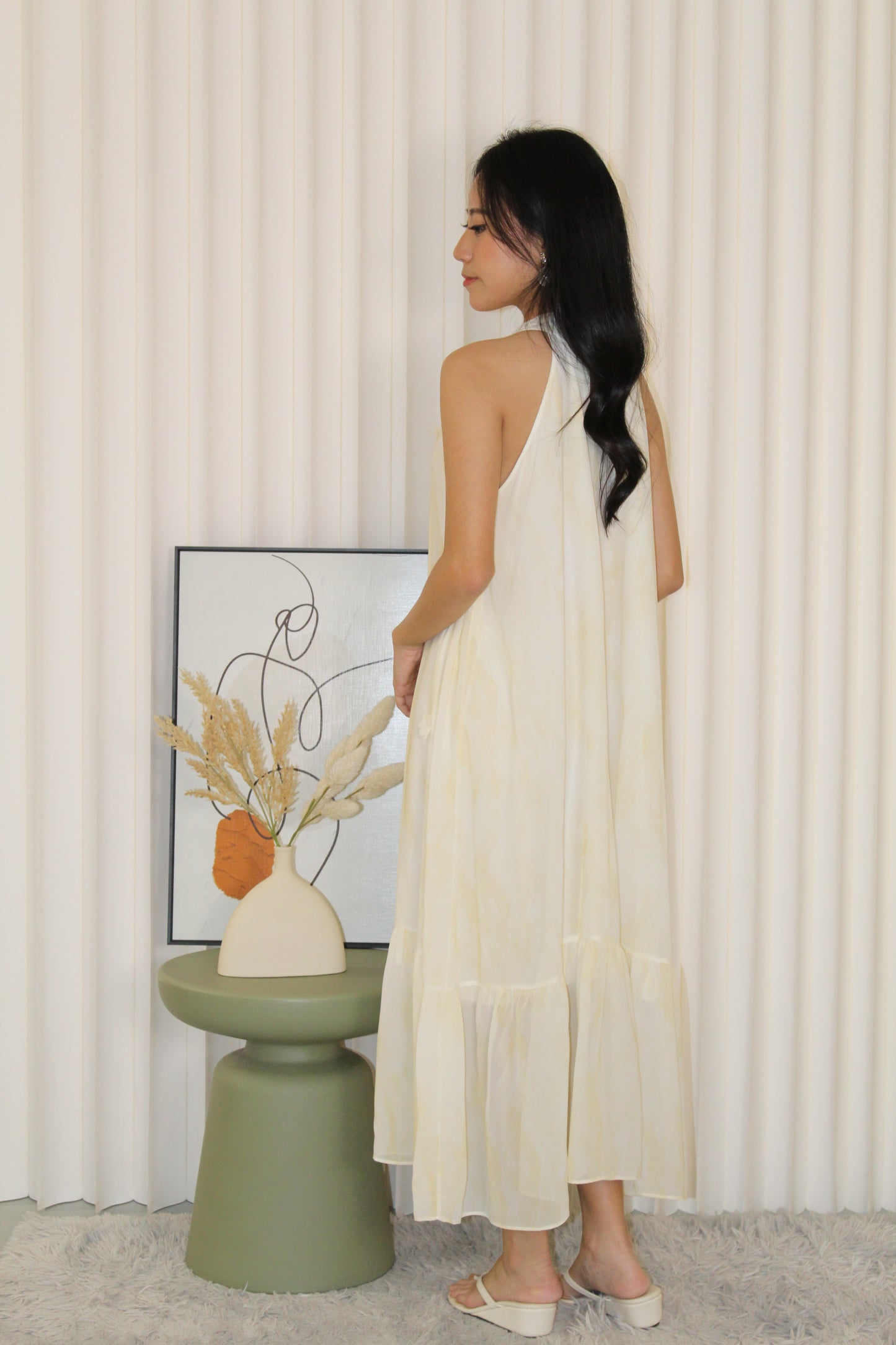 Jaelyn Halter Midi Dress (Cream)
