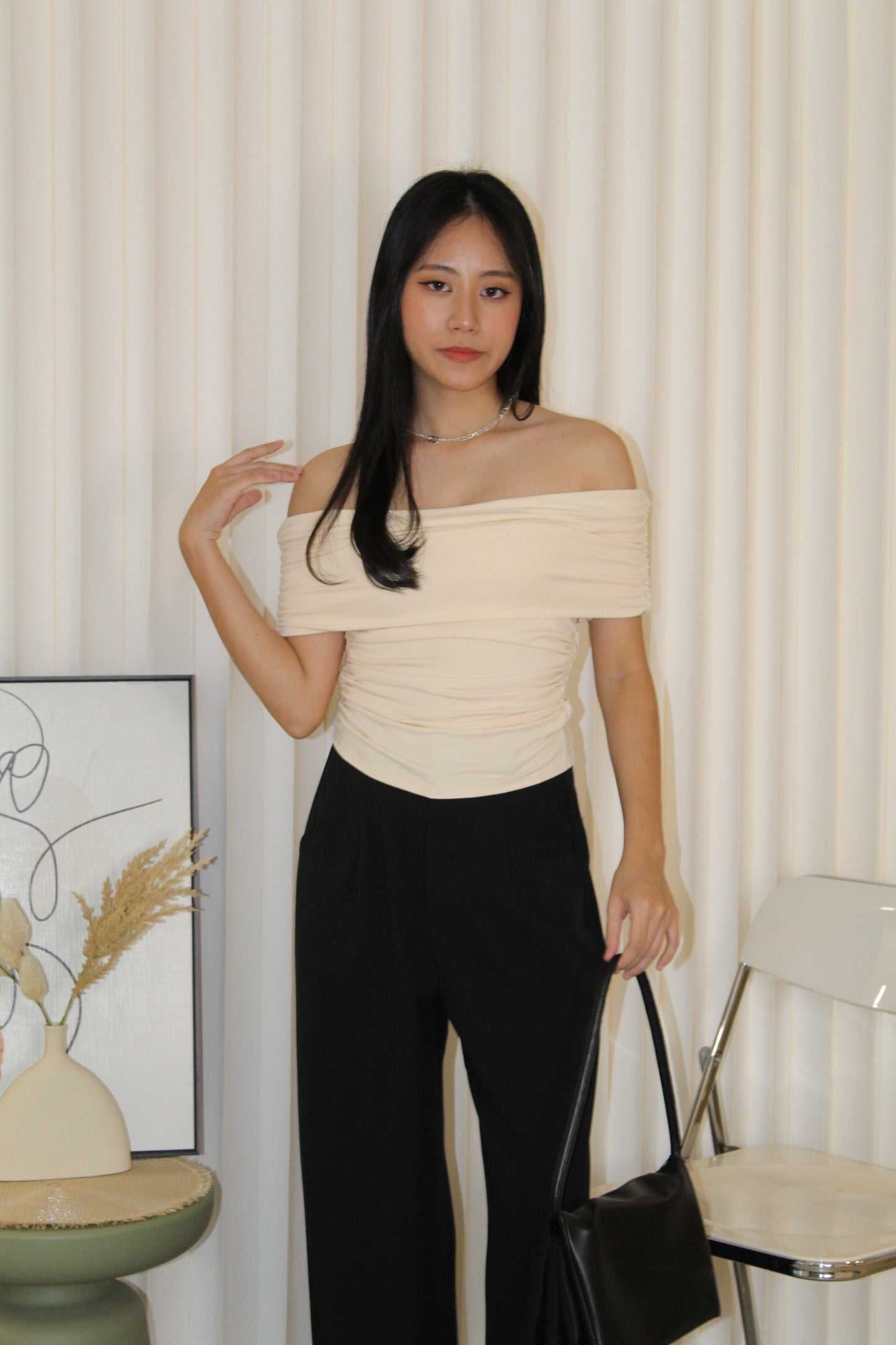 Aralyn Off Shoulder Top (Grey)