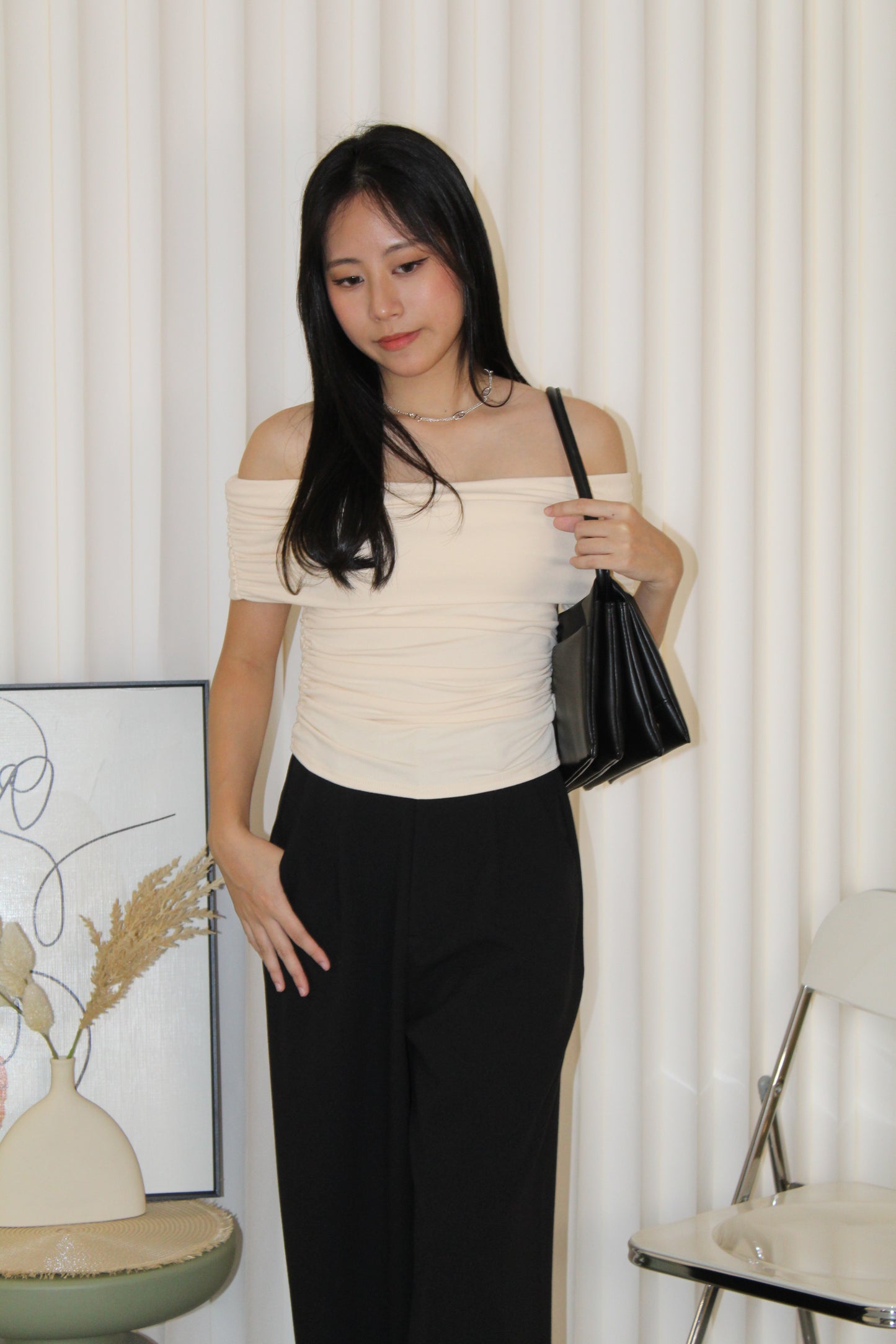 Aralyn Off Shoulder Top (Grey)