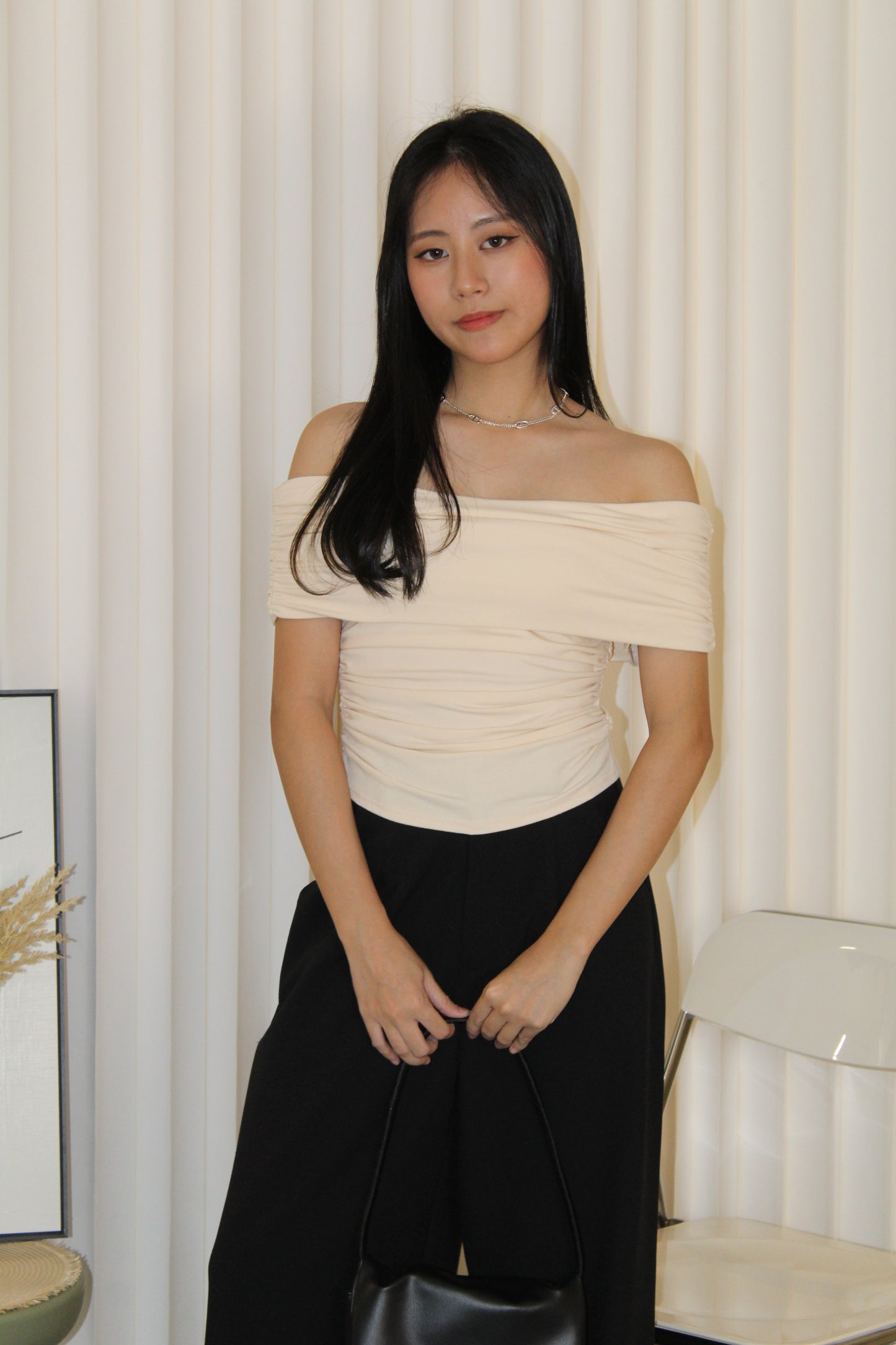 Aralyn Off Shoulder Top (Grey)