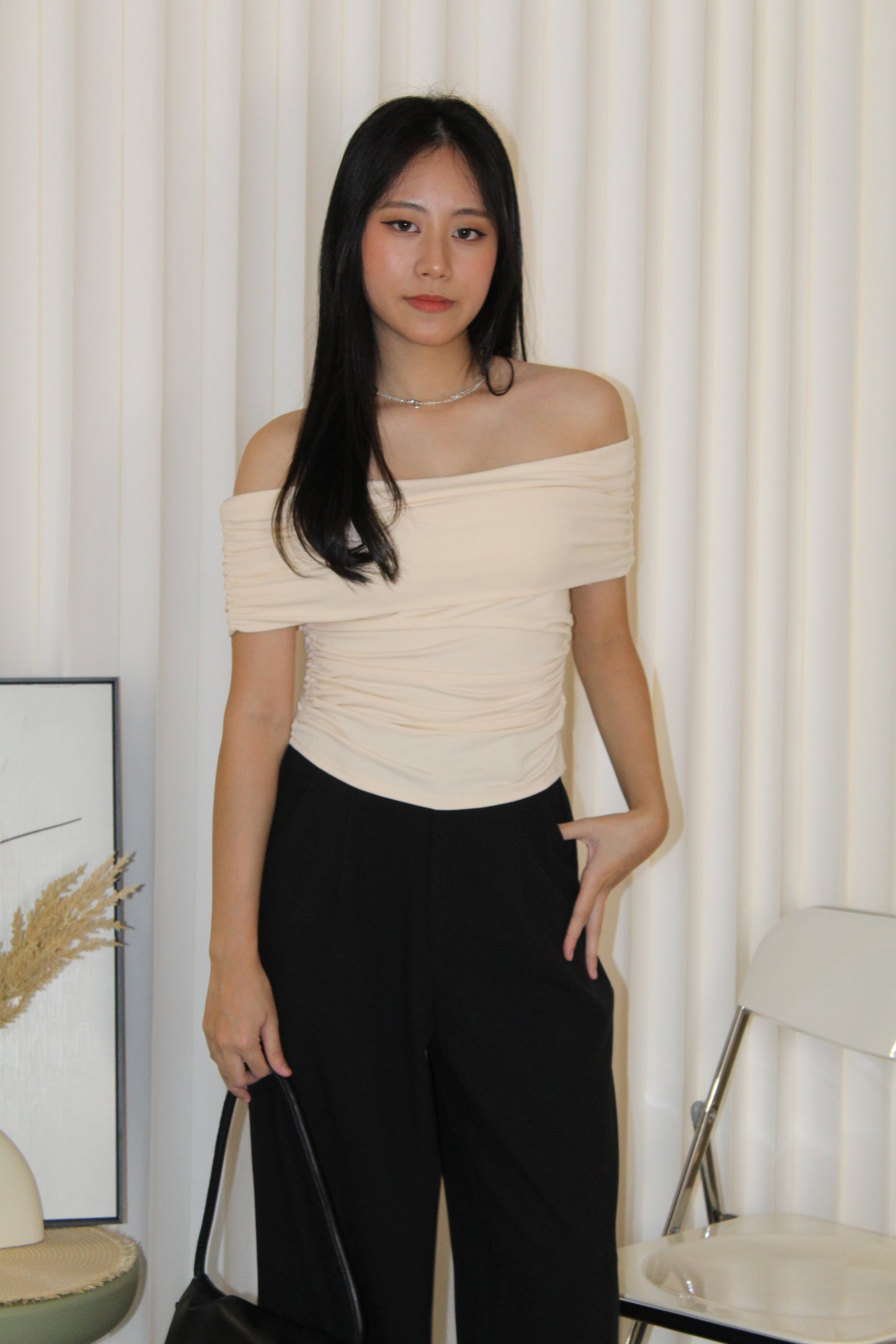 Aralyn Off Shoulder Top (Grey)