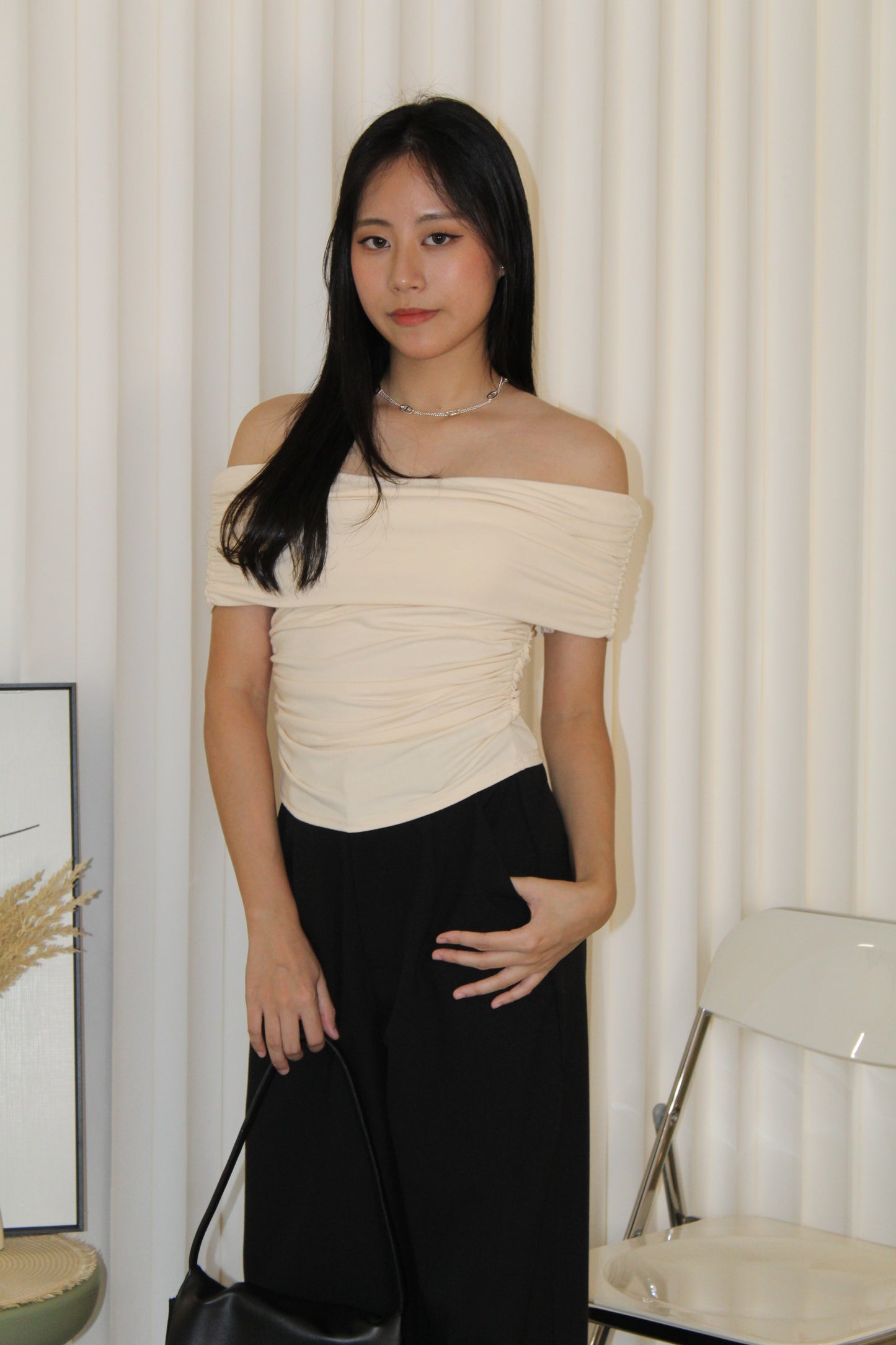 Aralyn Off Shoulder Top (Grey)