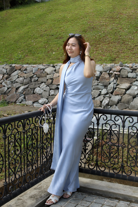 Lorelle Satin Bare Back Maxi Dress (Blue)