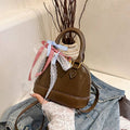 Shell bag with handle