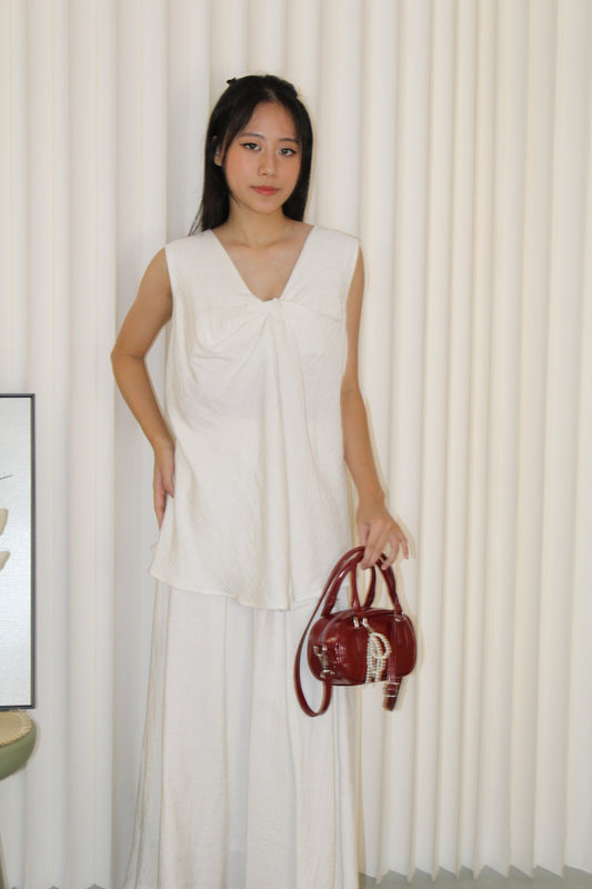 Gloria Textured Flare Top (White)
