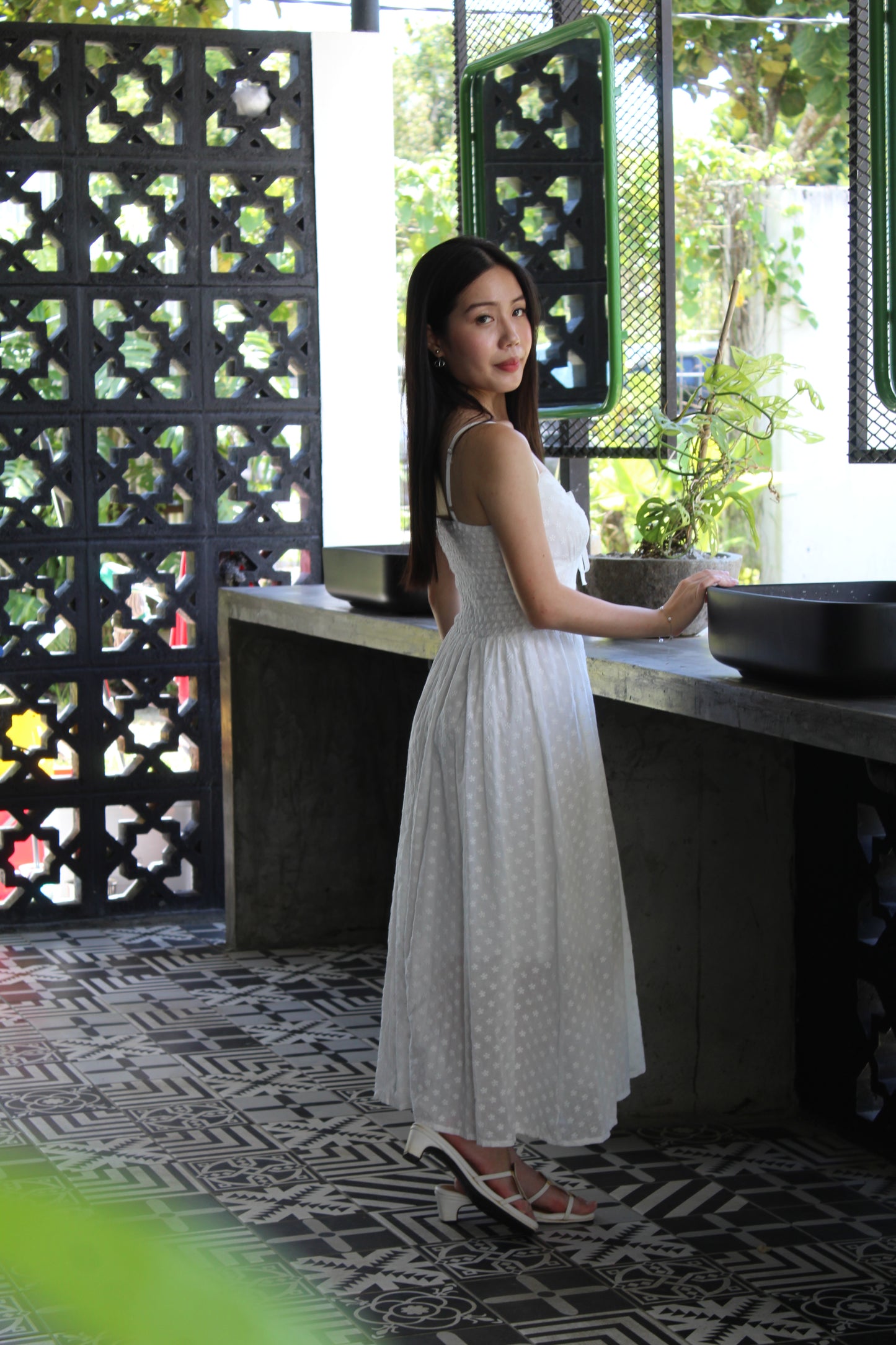 Francessa Broderie Maxi Dress (White)