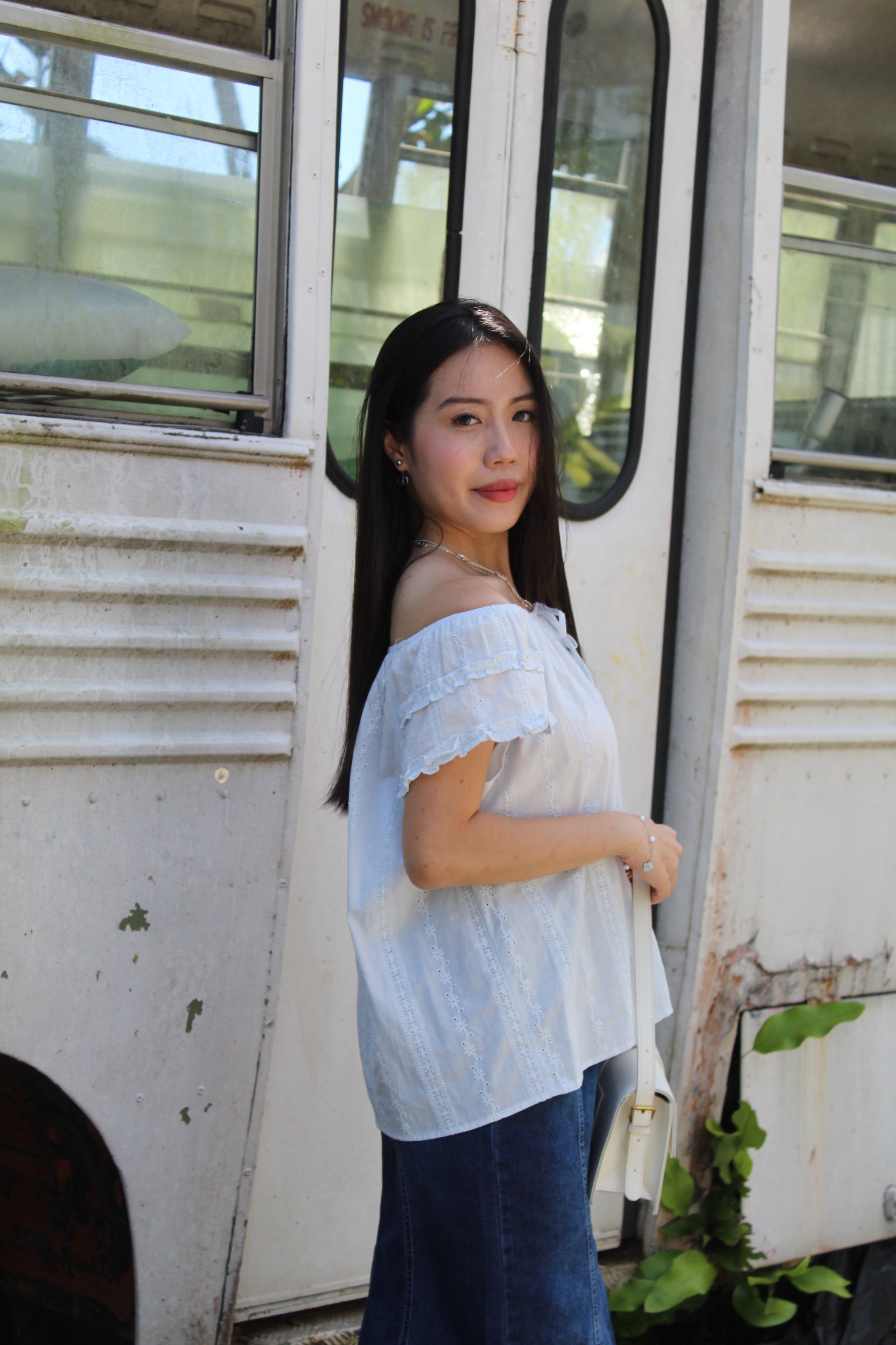 Kaliyah Broderie Ruffle Top (Blue）