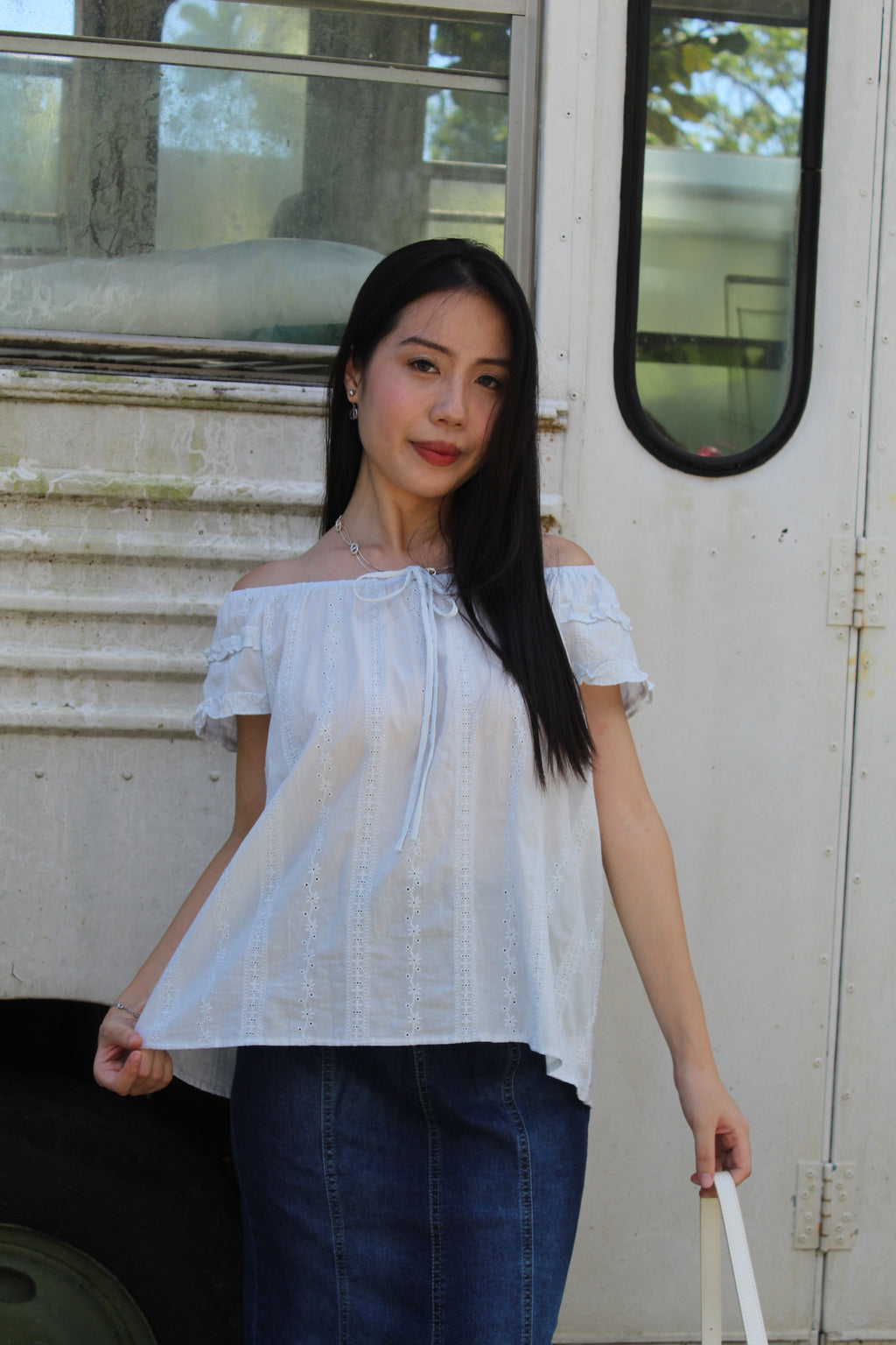 Kaliyah Broderie Ruffle Top (Blue）