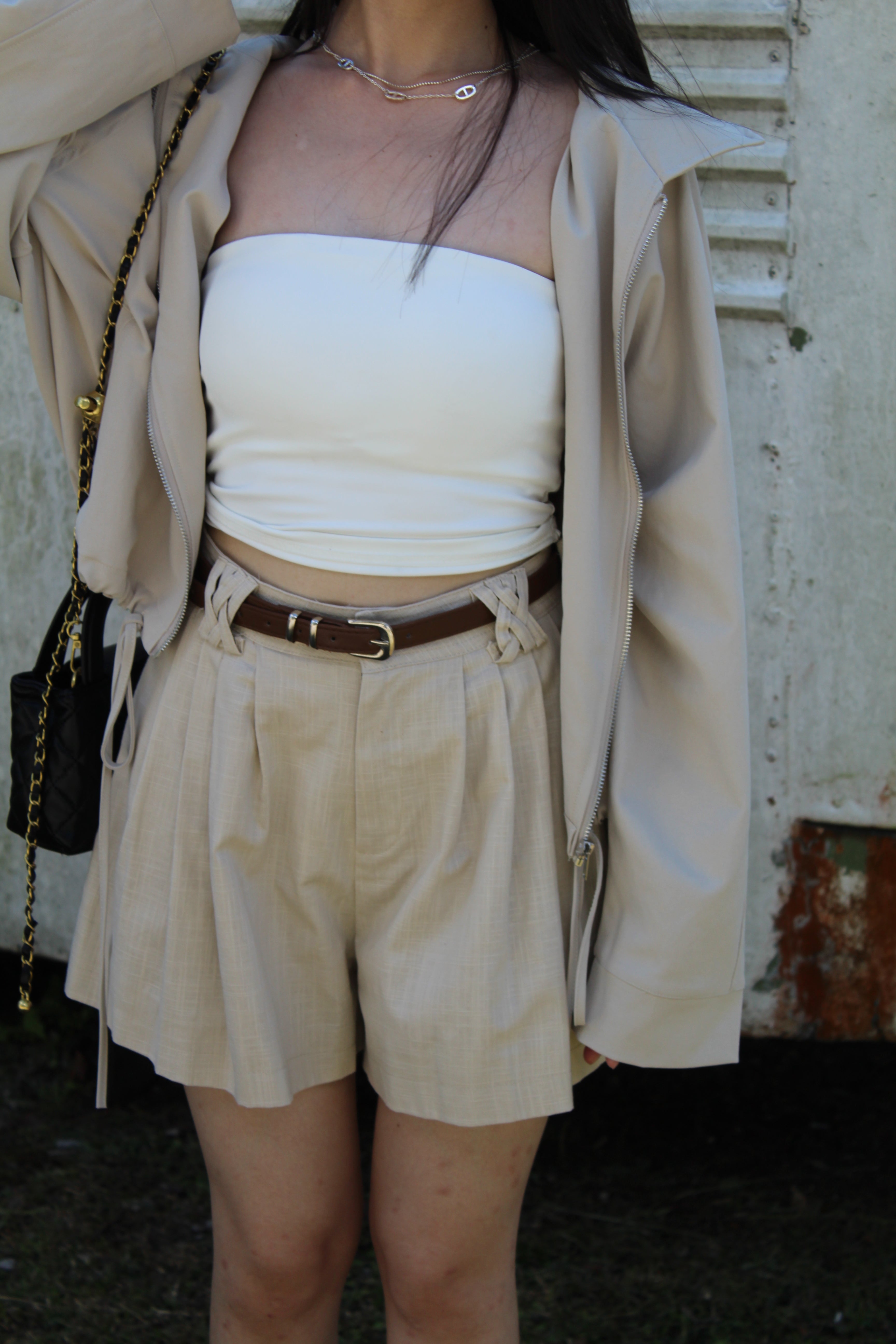 Giselle Linen Cotton Bermuda Shorts (Cream）
