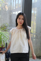 Kaliyah Broderie Ruffle Top (Blue）