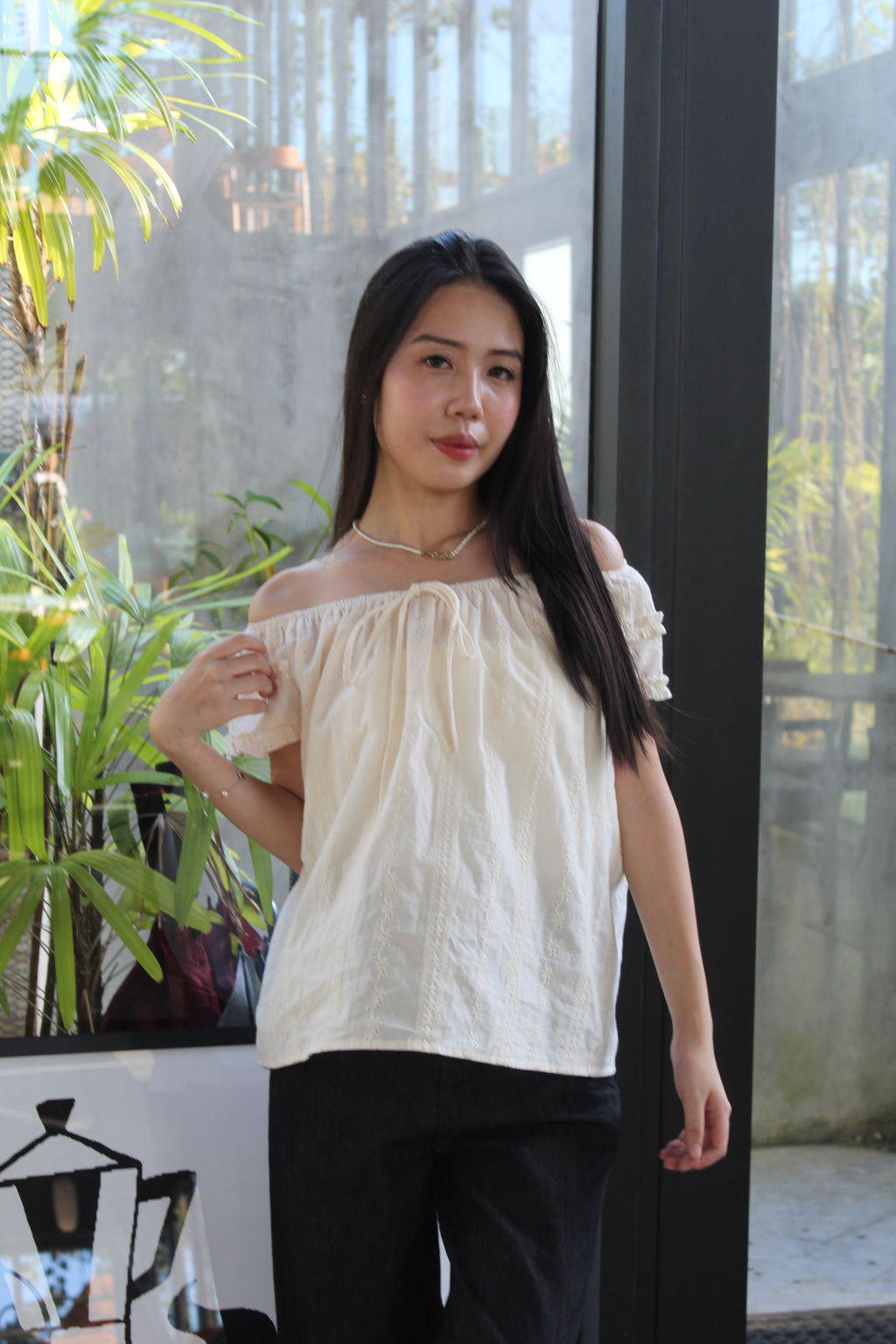 Kaliyah Broderie Ruffle Top (Blue）