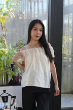 Kaliyah Broderie Ruffle Top (Blue）