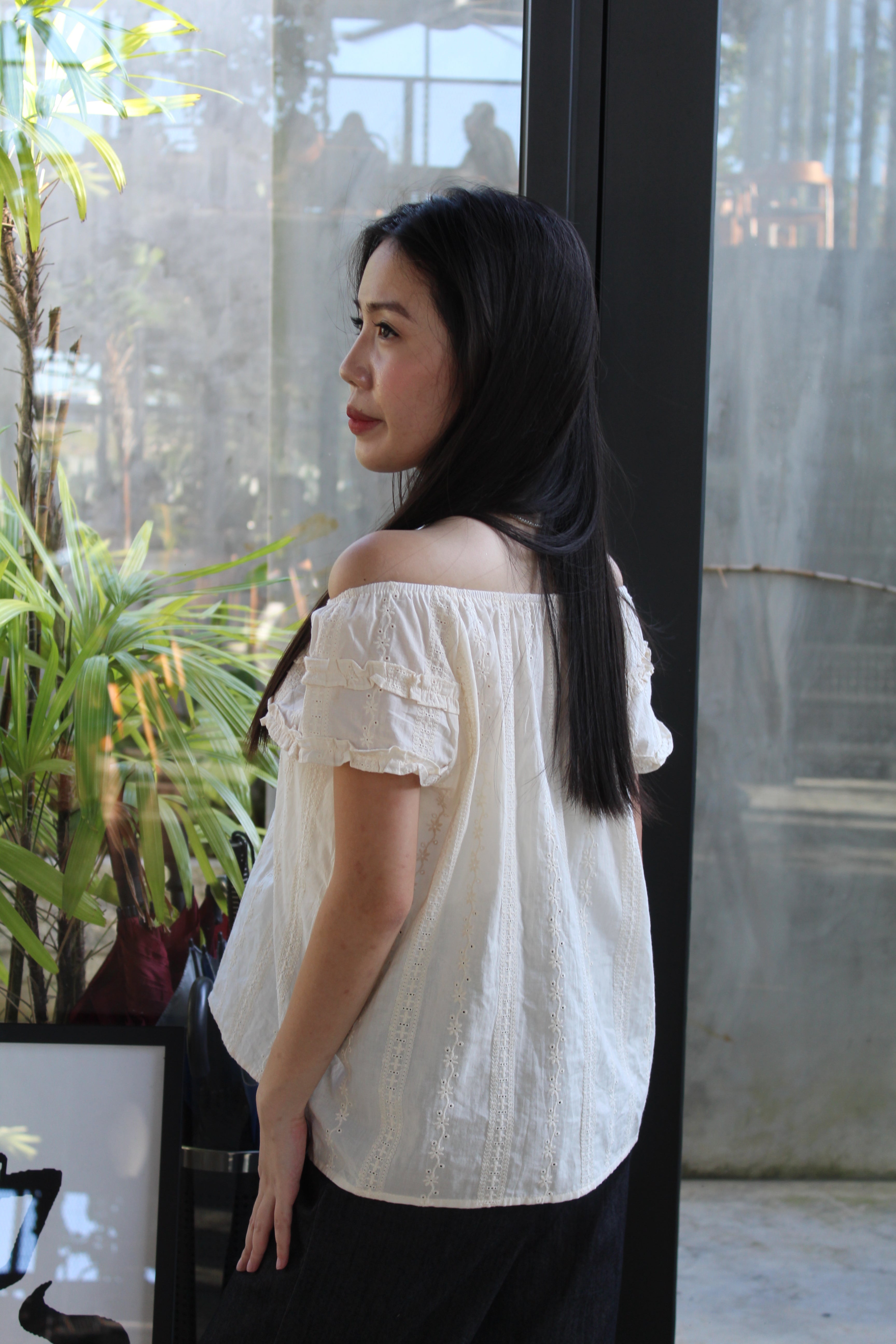 Kaliyah Broderie Ruffle Top (Cream)