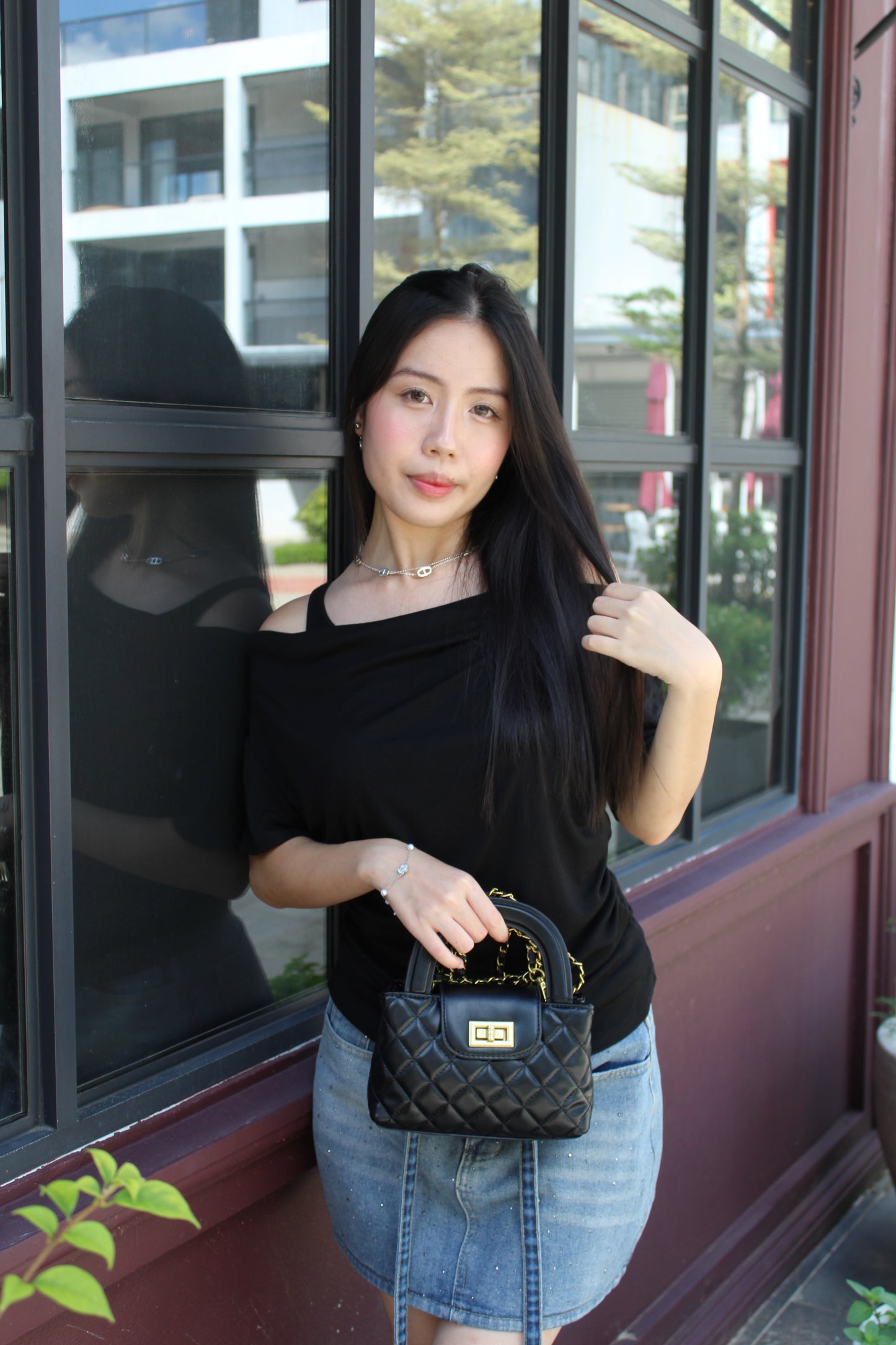Yenesia Faux Two-Piece Top (Black)