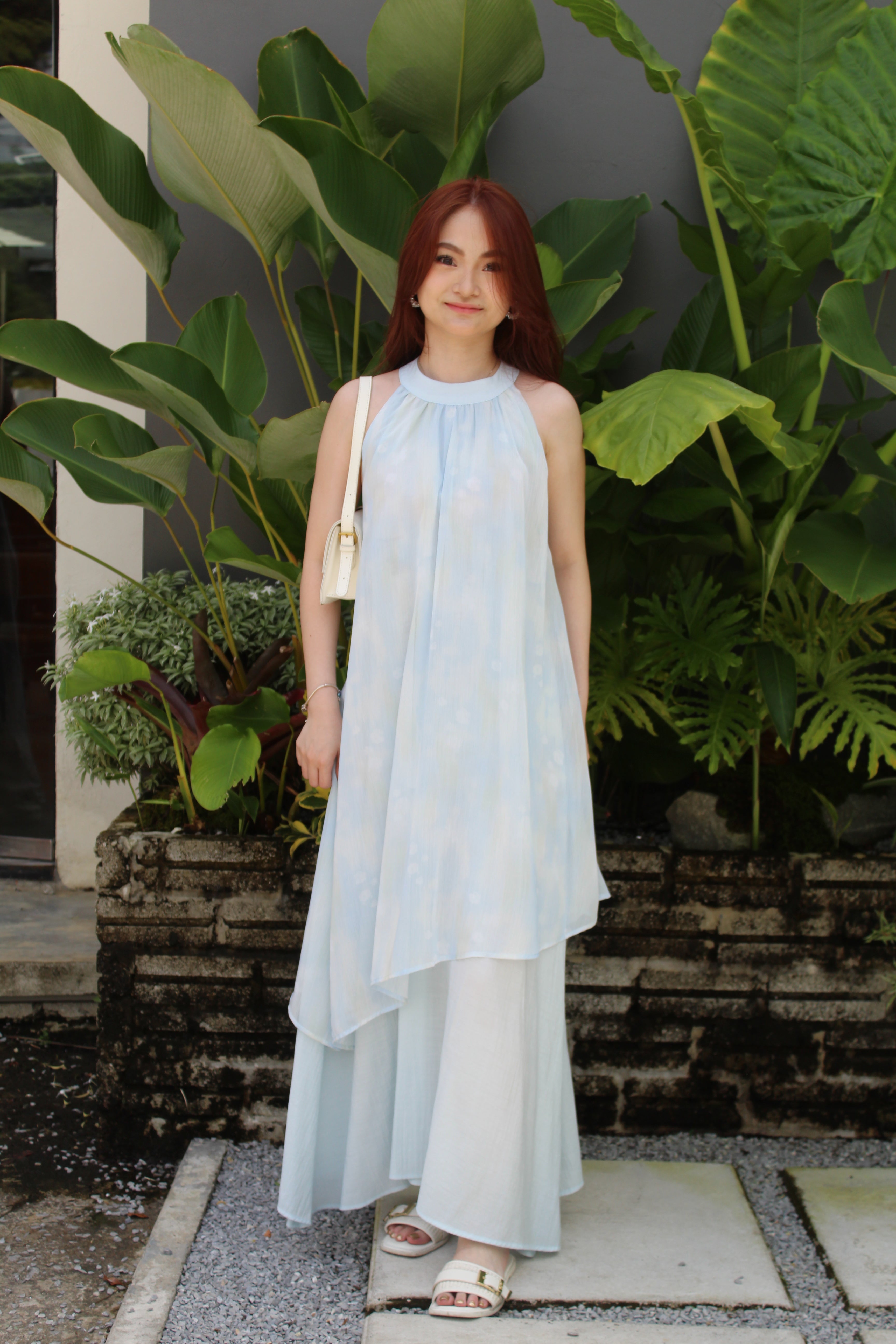 Arielle Halter Ombre Maxi Dress (Blue)