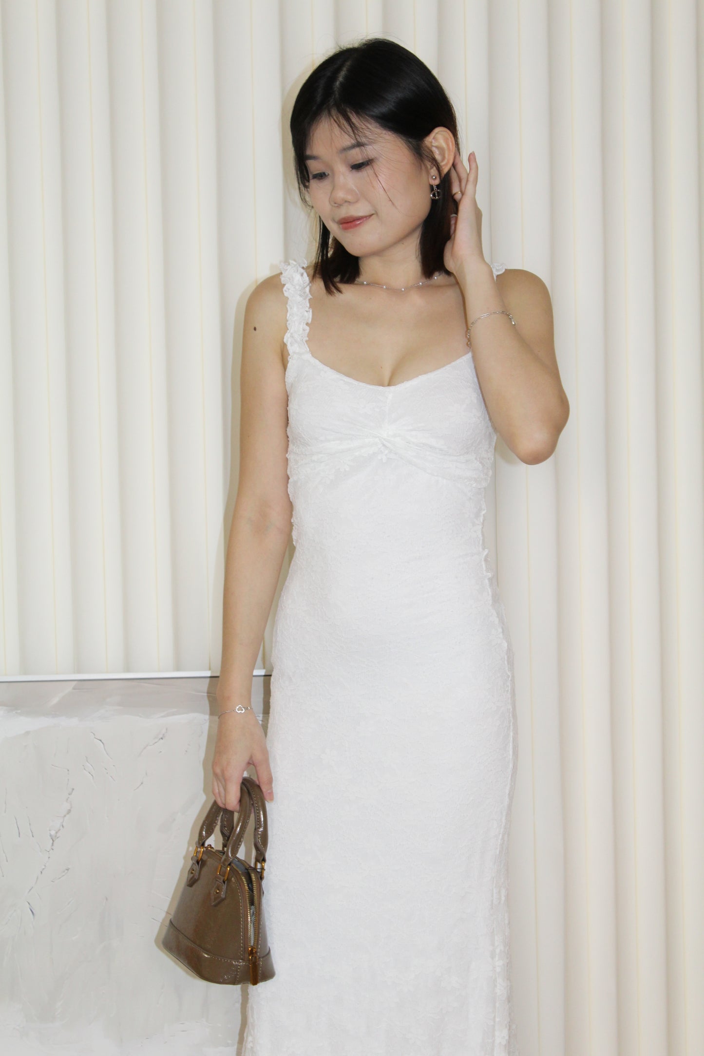 Abrielle Lace Bodycon Maxi Dress (White)