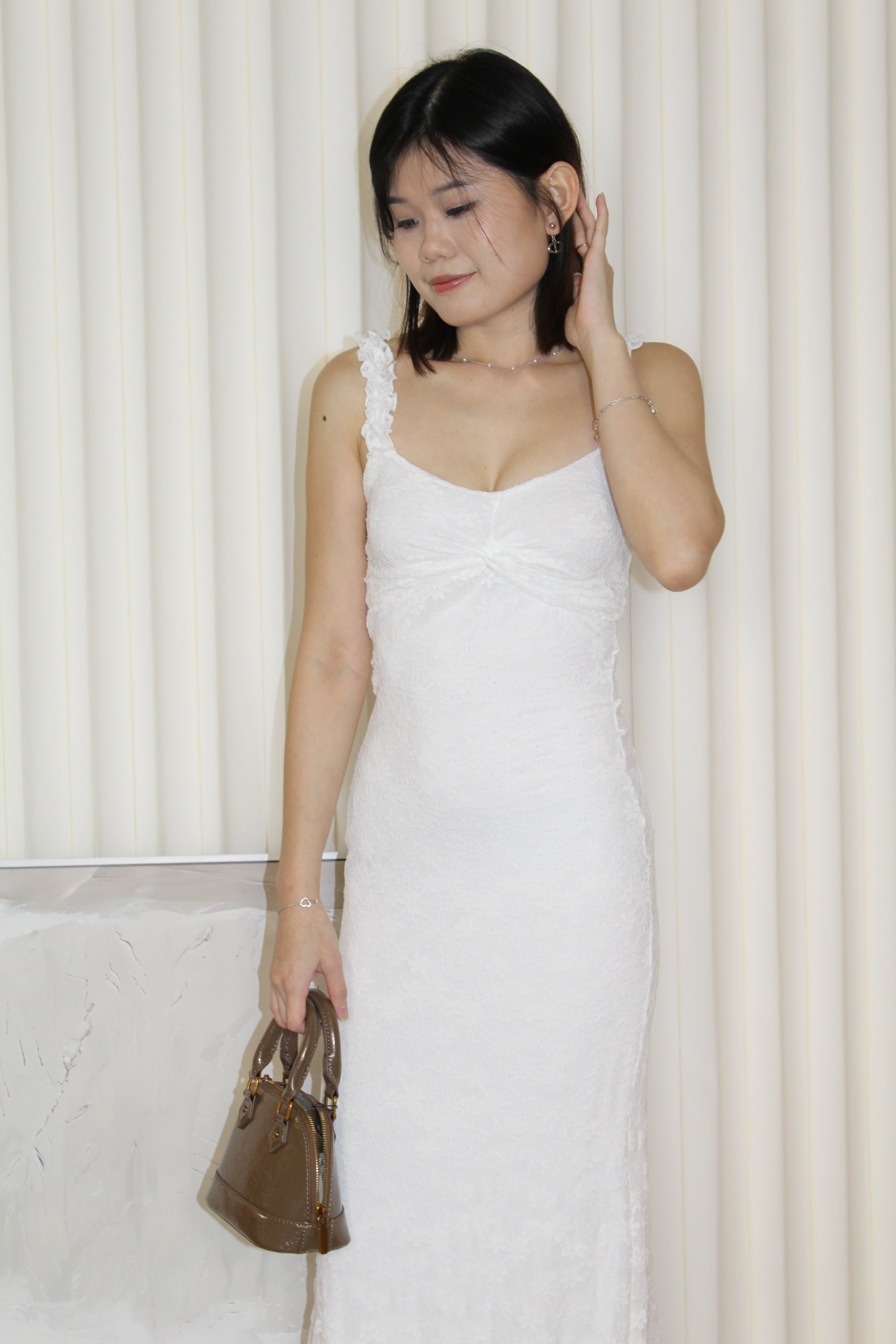 Abrielle Lace Bodycon Maxi Dress (White)