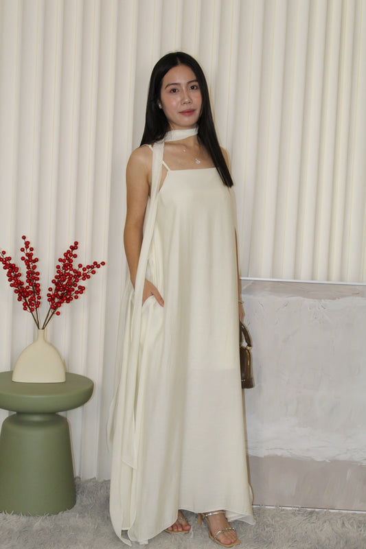 Oliver Flowy Maxi Dress (Cream)