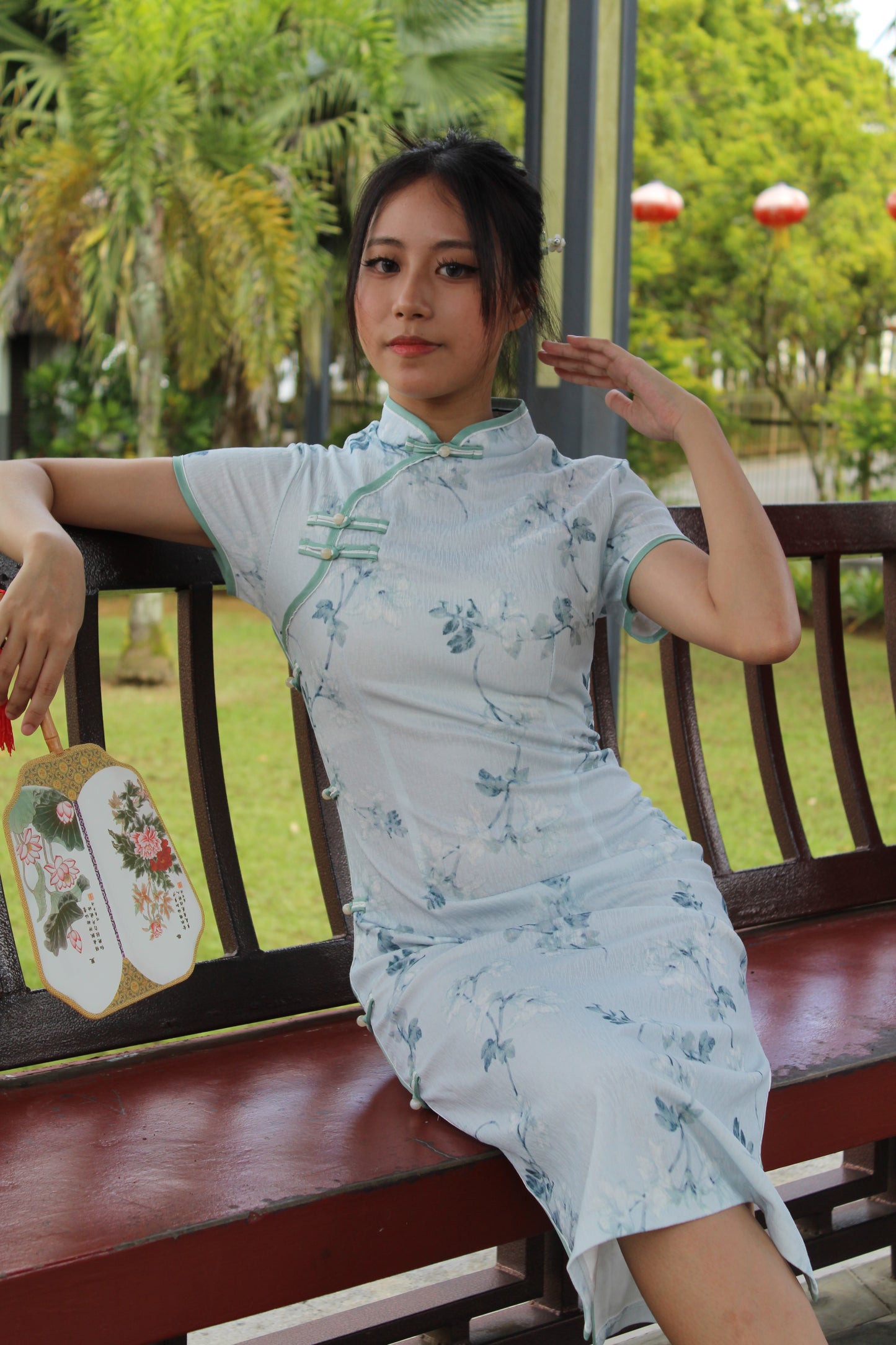 Man Yue Floral Cheongsam Midi Dress (Blue)