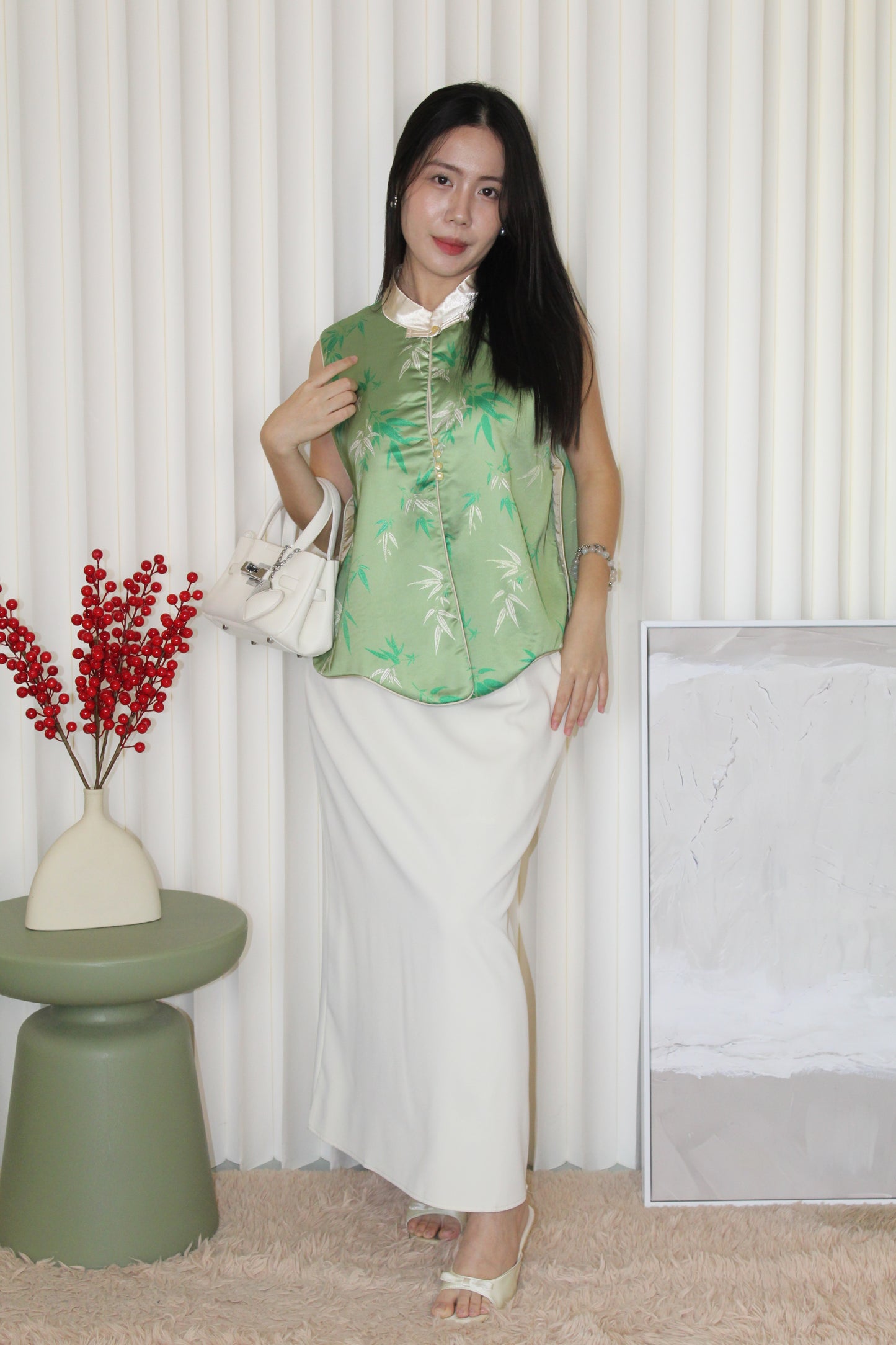 Raelynn Curved Vest Top (Green)