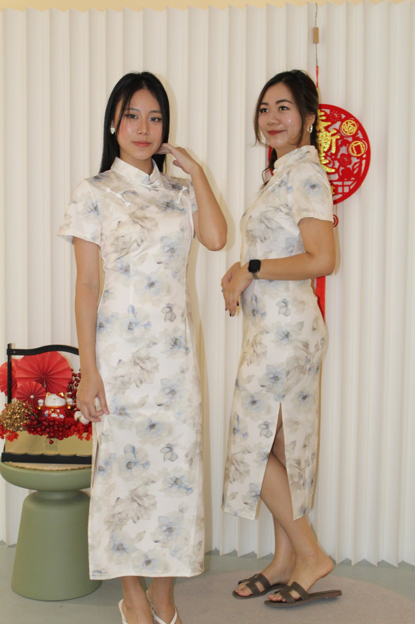 Jin Xiu Floral Midaxi Cheongsam Dress (Cream)