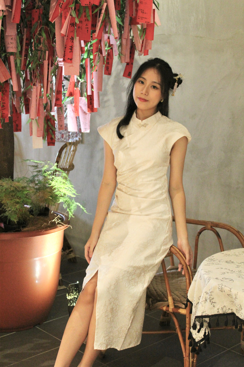 Ru Yi Embossed Slit Cheongsam Dress (Orange)