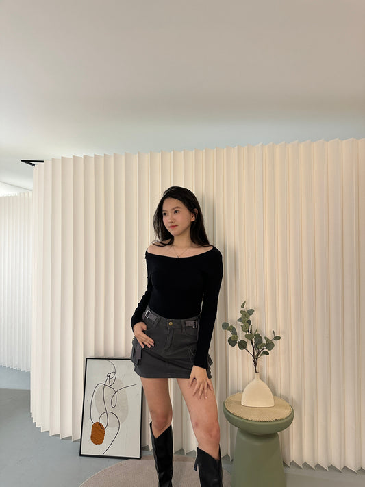 Genie Off Shoulder Top (Black)