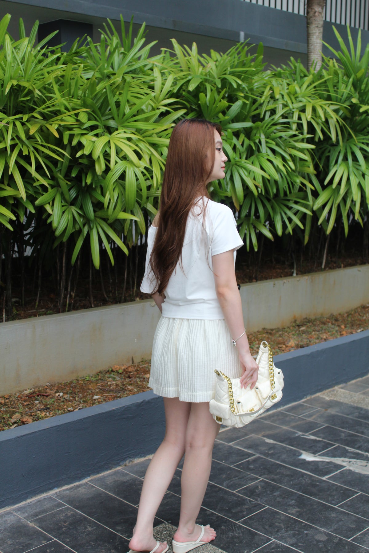 Judith Textured Casual Shorts (Cream)