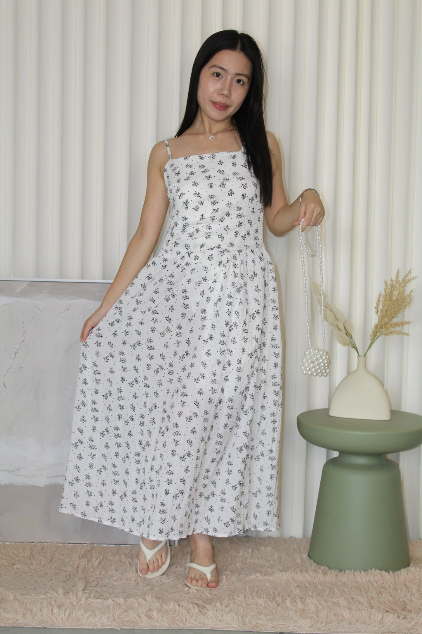 Amelia Floral Midaxi Dress (Black)