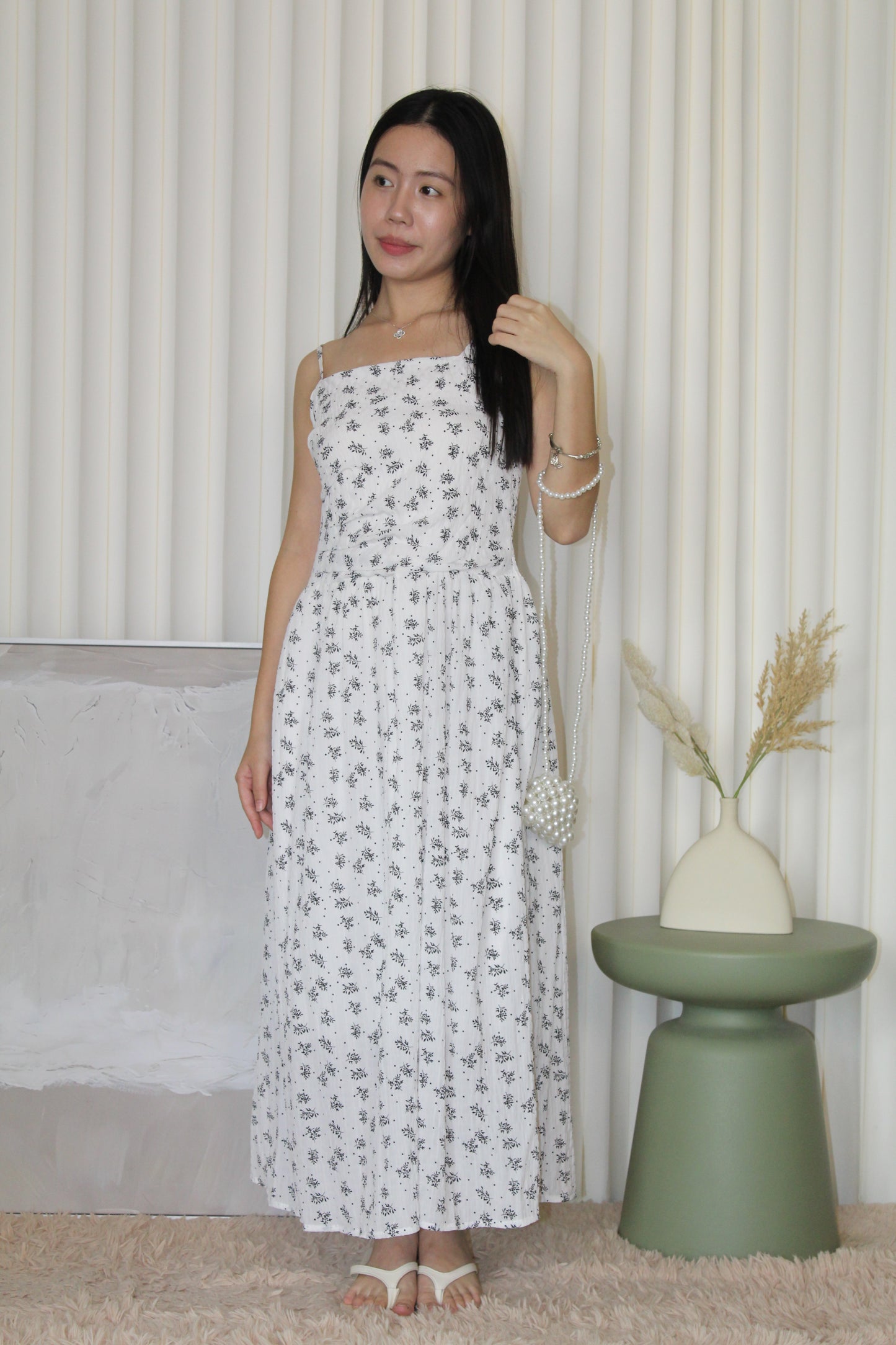 Amelia Floral Midaxi Dress (Black)