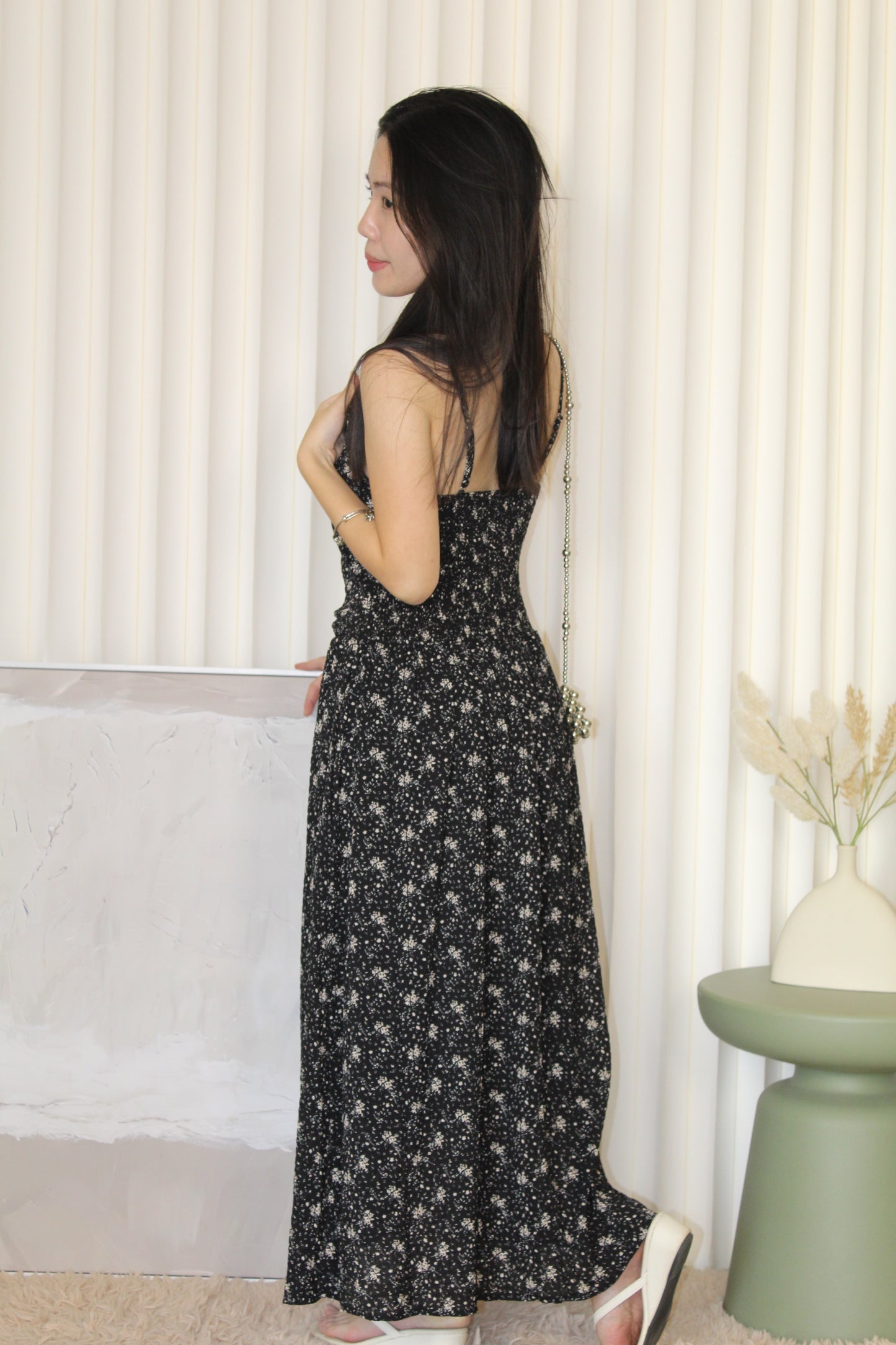 Amelia Floral Midaxi Dress (Black)