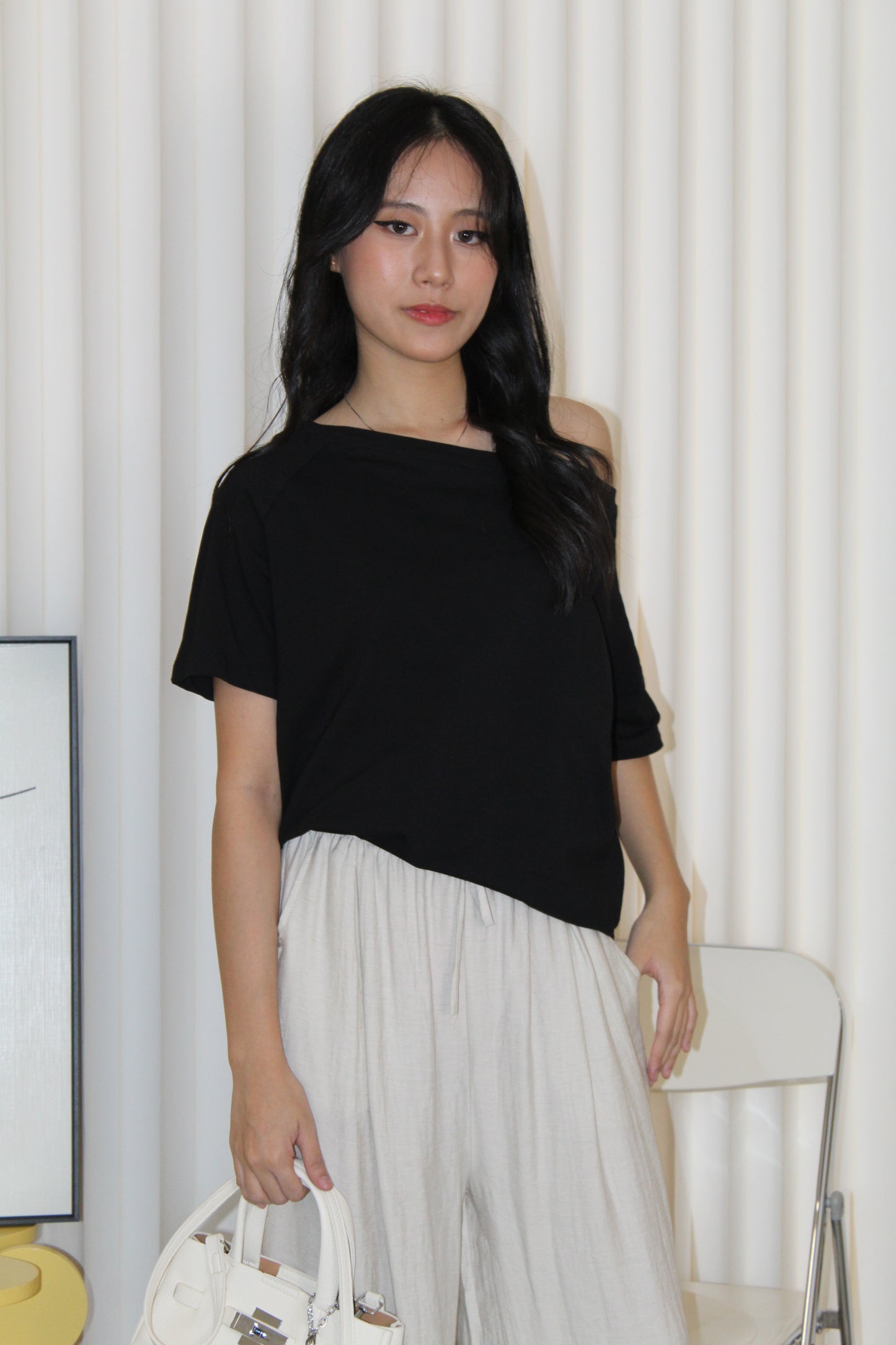 Karen Oversize Off Shoulder Top (Black)