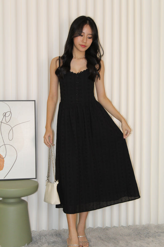 Hazel Eyelet Midaxi Dress (Black)