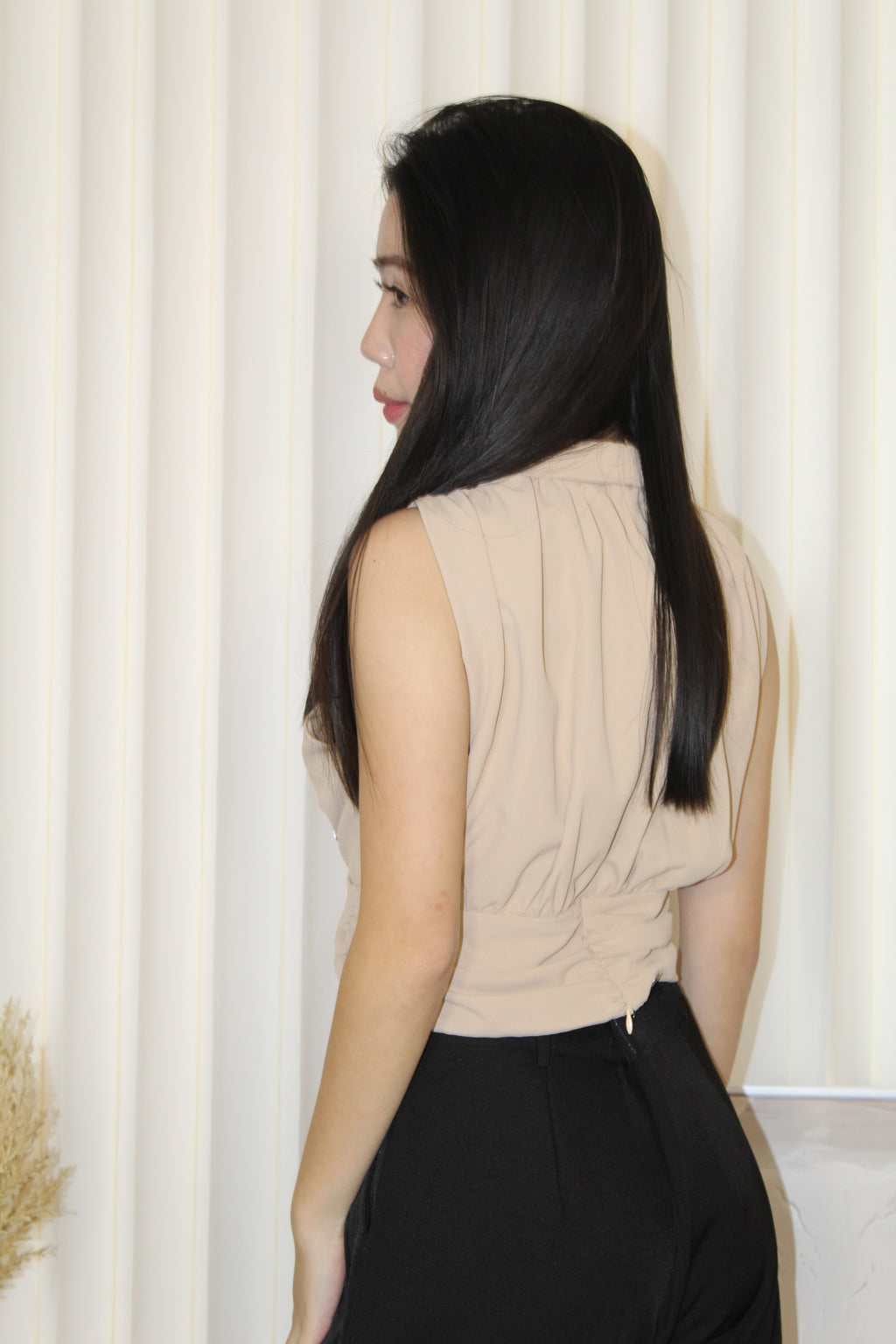 Adele V-neck Top (Khaki)