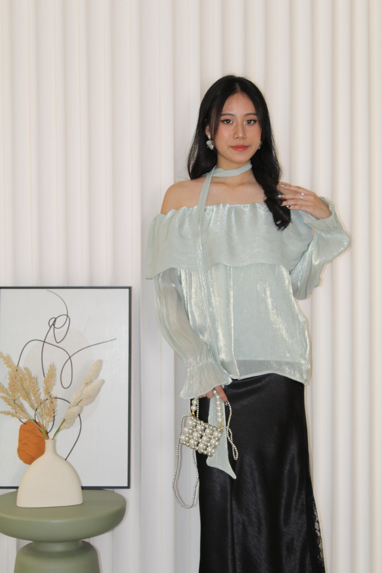 Marley Off Shoulder Long Sleeve Top (Cream)