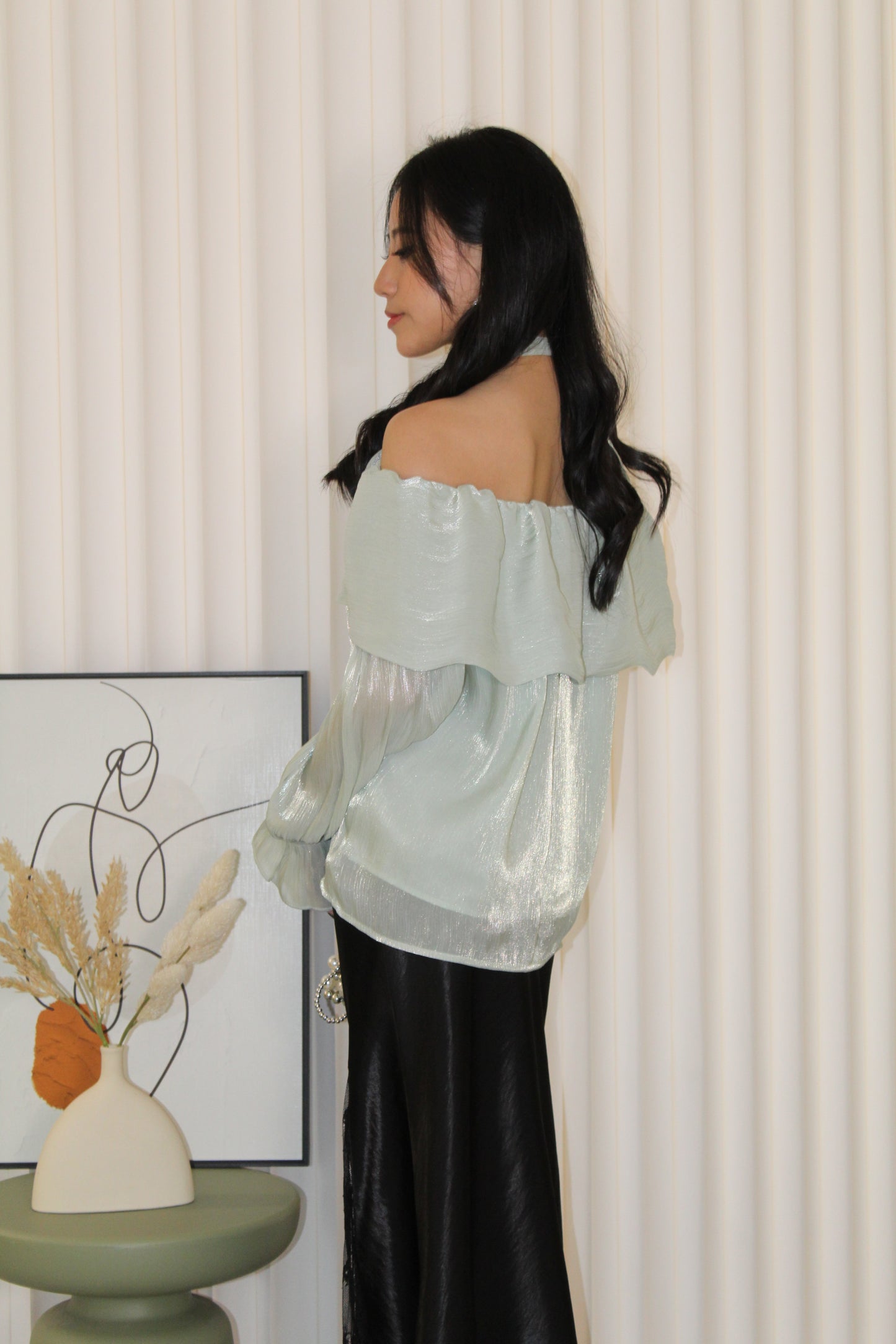 Marley Off Shoulder Long Sleeve Top (Cream)