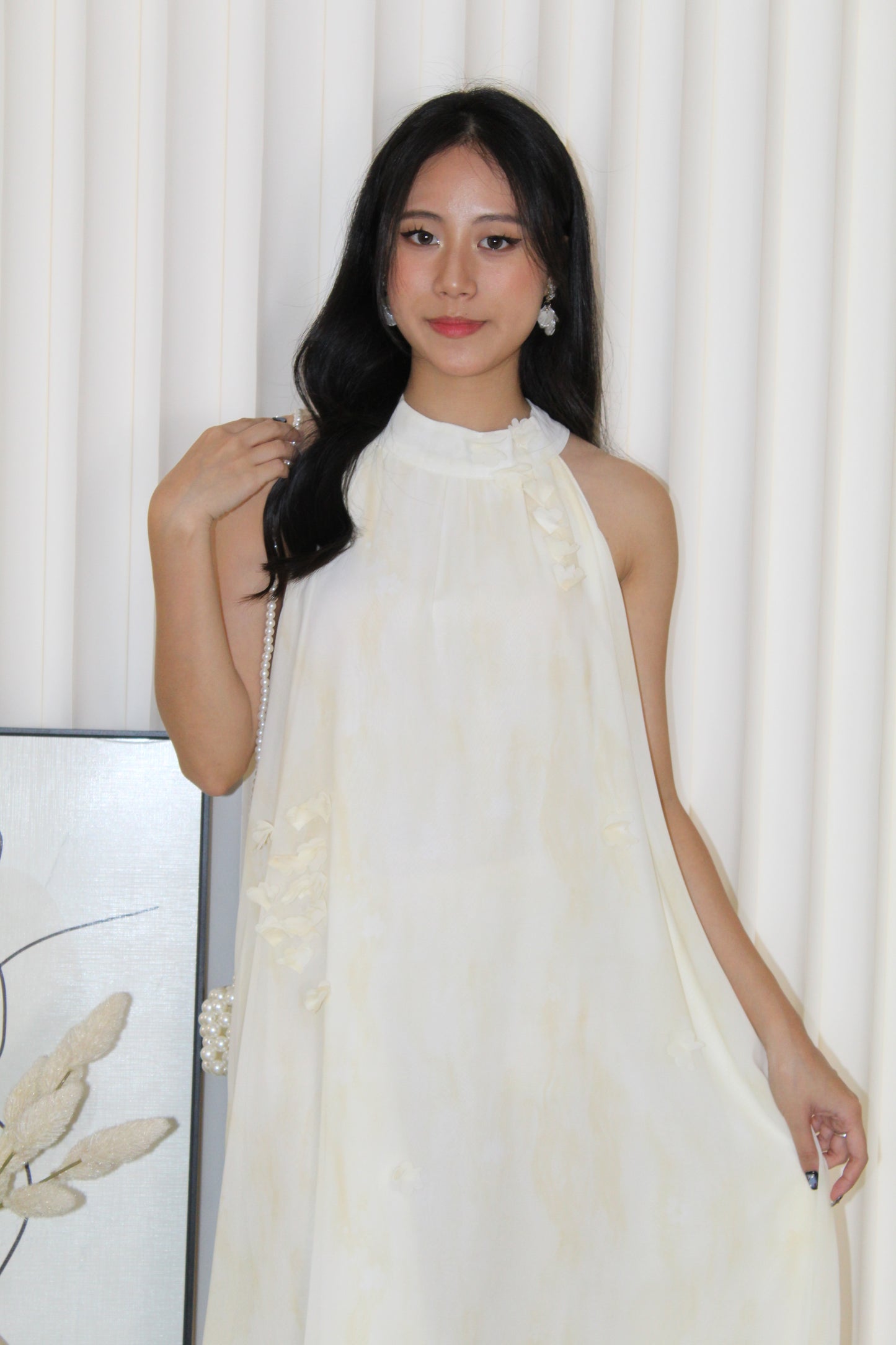 Jaelyn Halter Midi Dress (Cream)