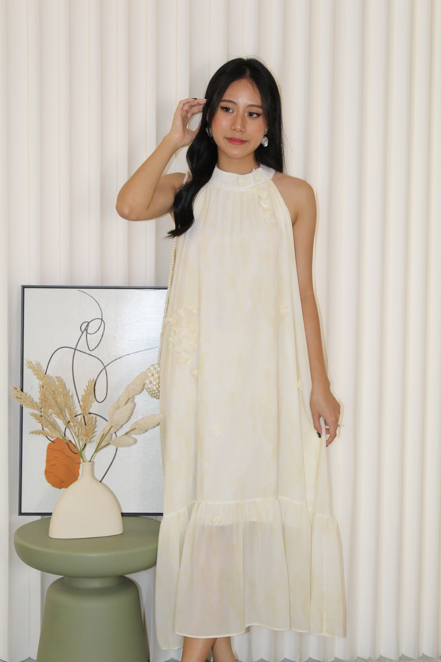 Jaelyn Halter Midi Dress (Cream)